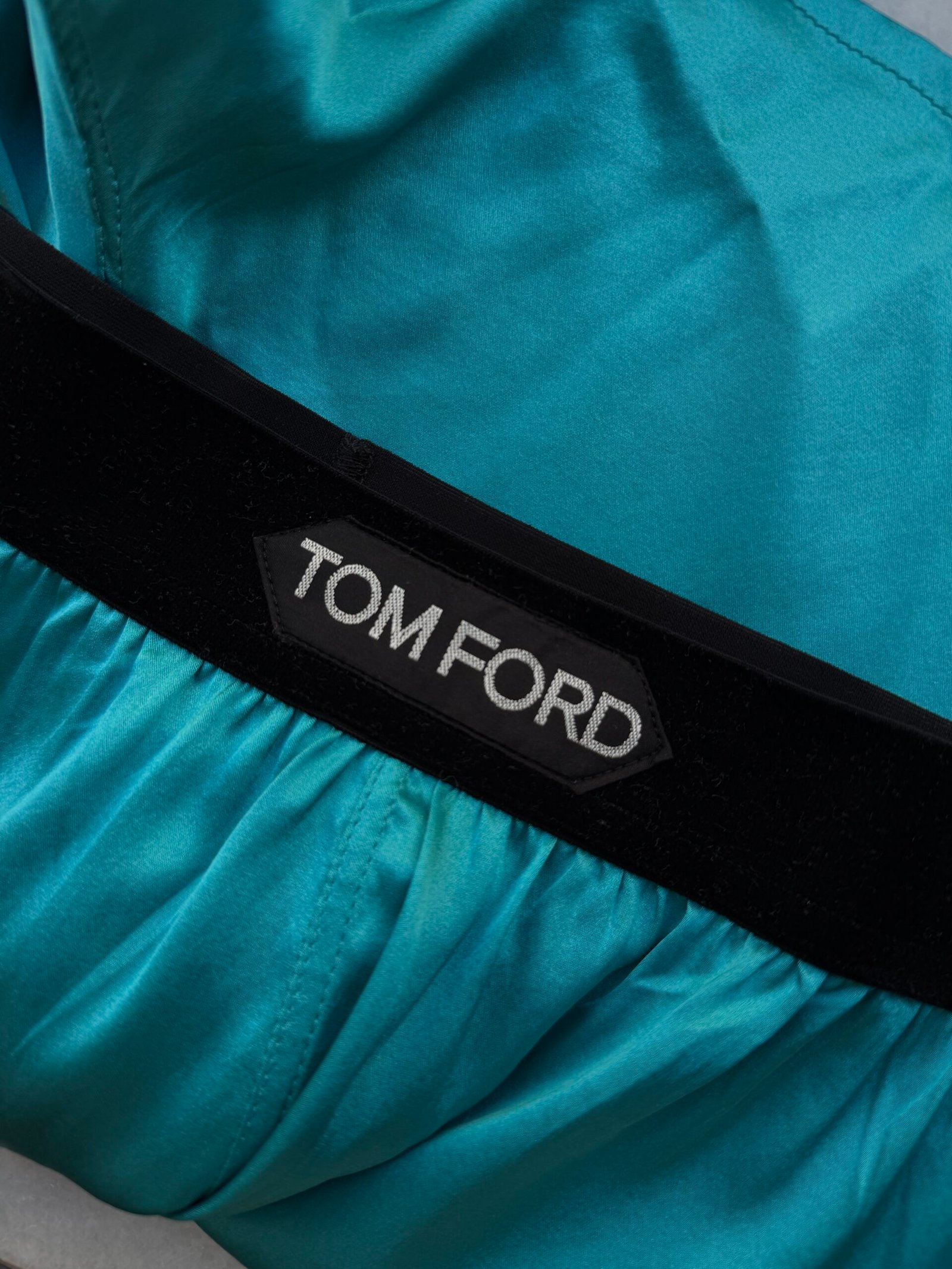 Tom Ford Logo Silk Bermuda - Image 4