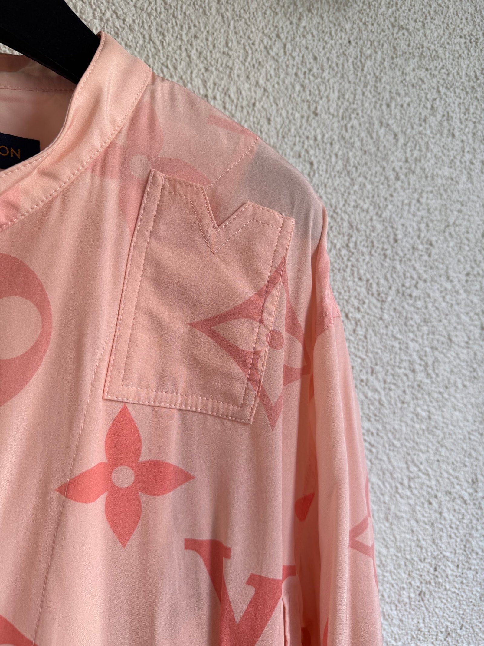 Louis Vuitton Monogram Silk Jacket - Görsel 8