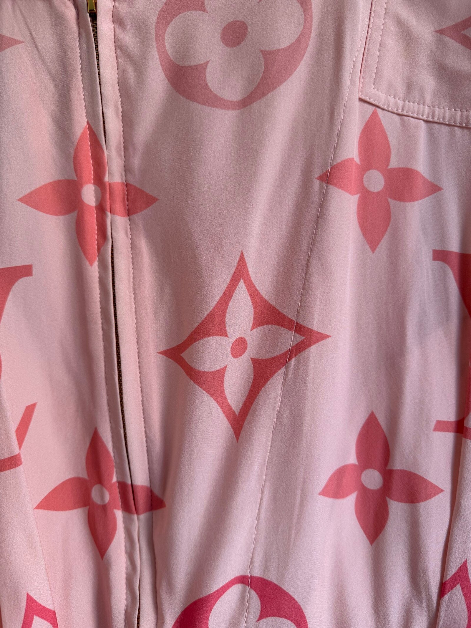 Louis Vuitton Monogram Silk Jacket - Görsel 9
