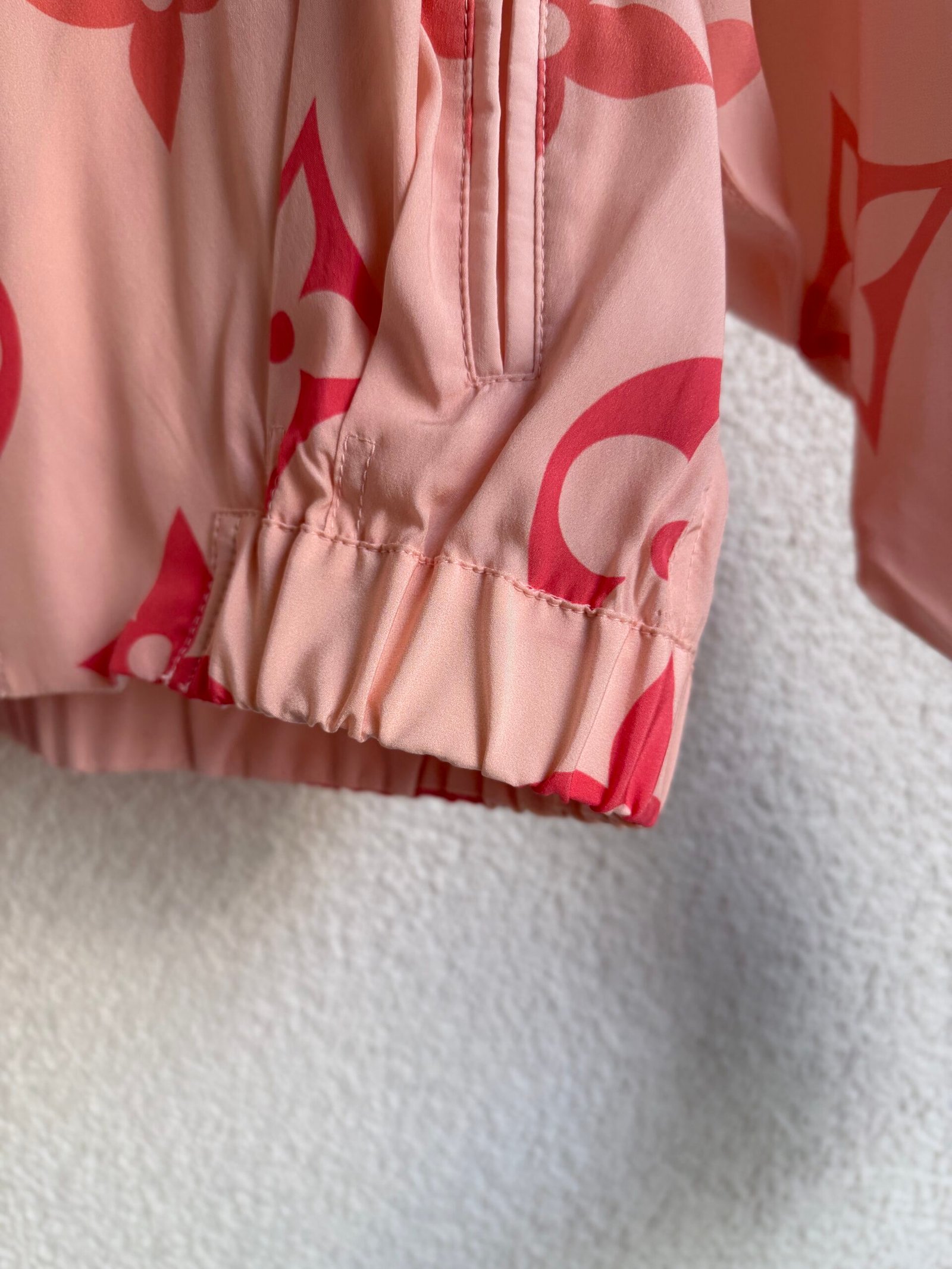 Louis Vuitton Monogram Silk Jacket - Görsel 10
