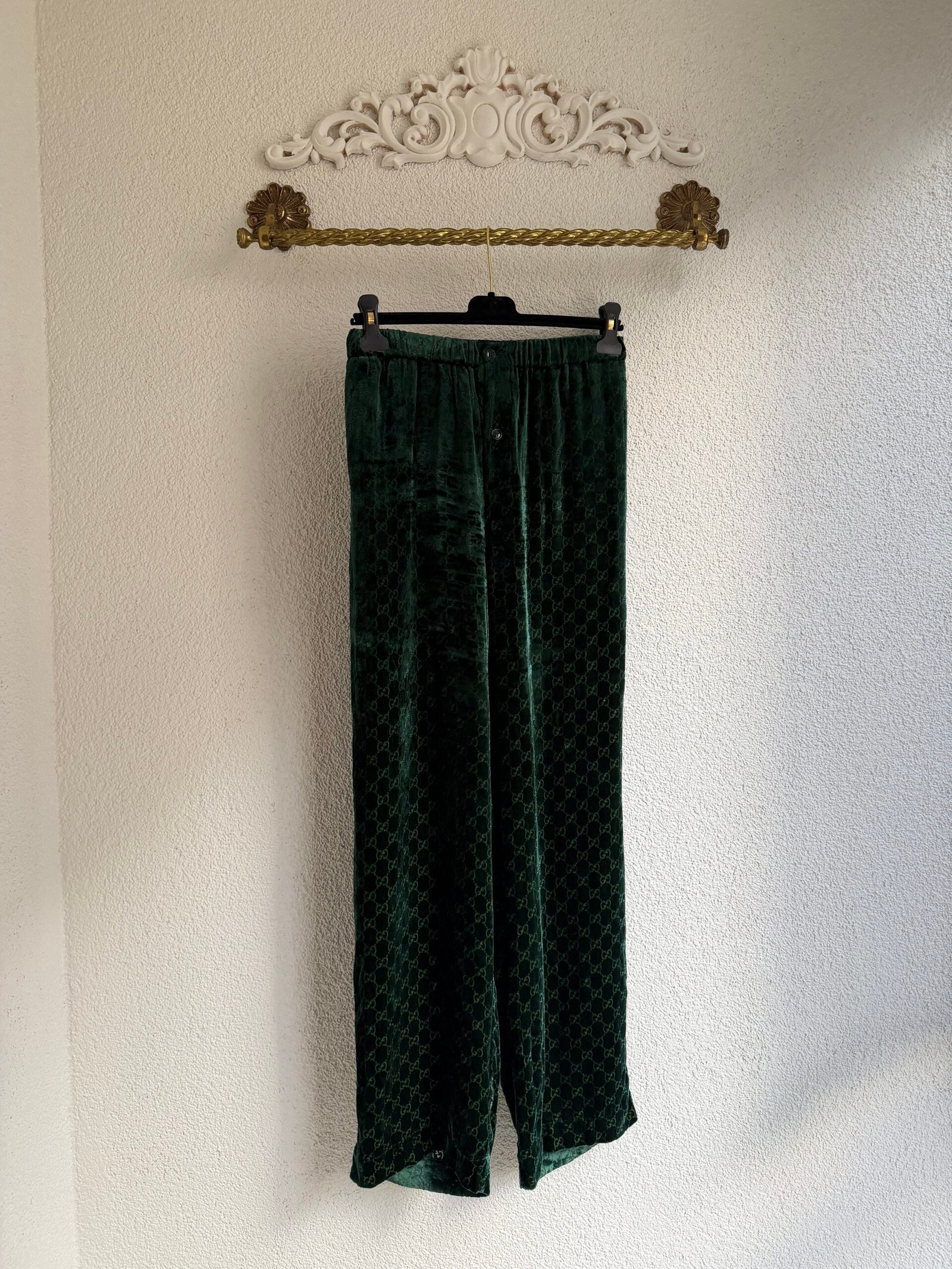 Gucci GG Logo Velvet Two-Piece Set - Image 11