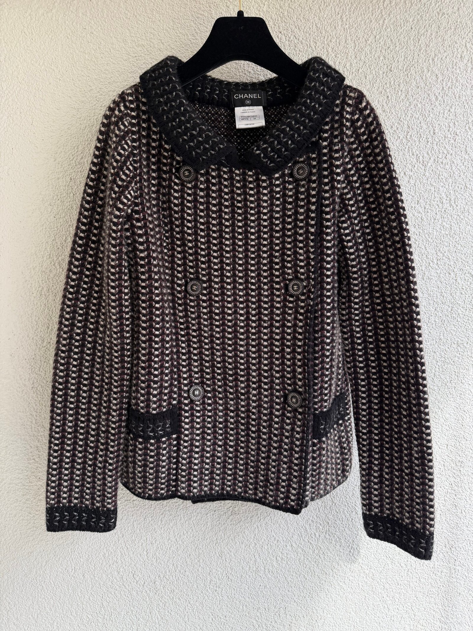 Chanel CC Button Cashmere Cardigan - Görsel 2