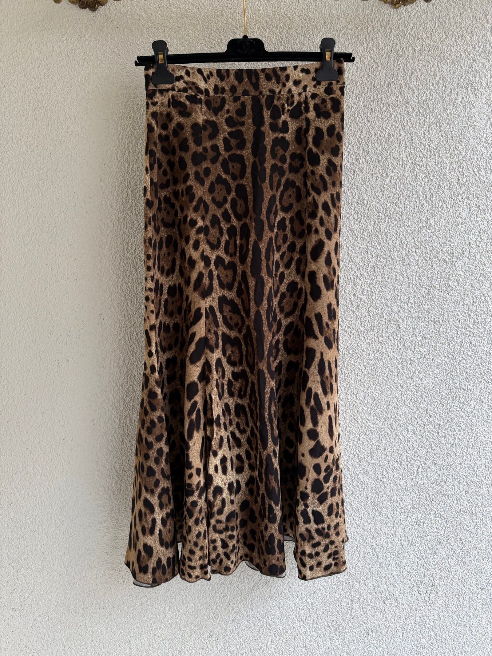 Dolce & Gabbana Leopard Print Maxi Skirt - Image 2