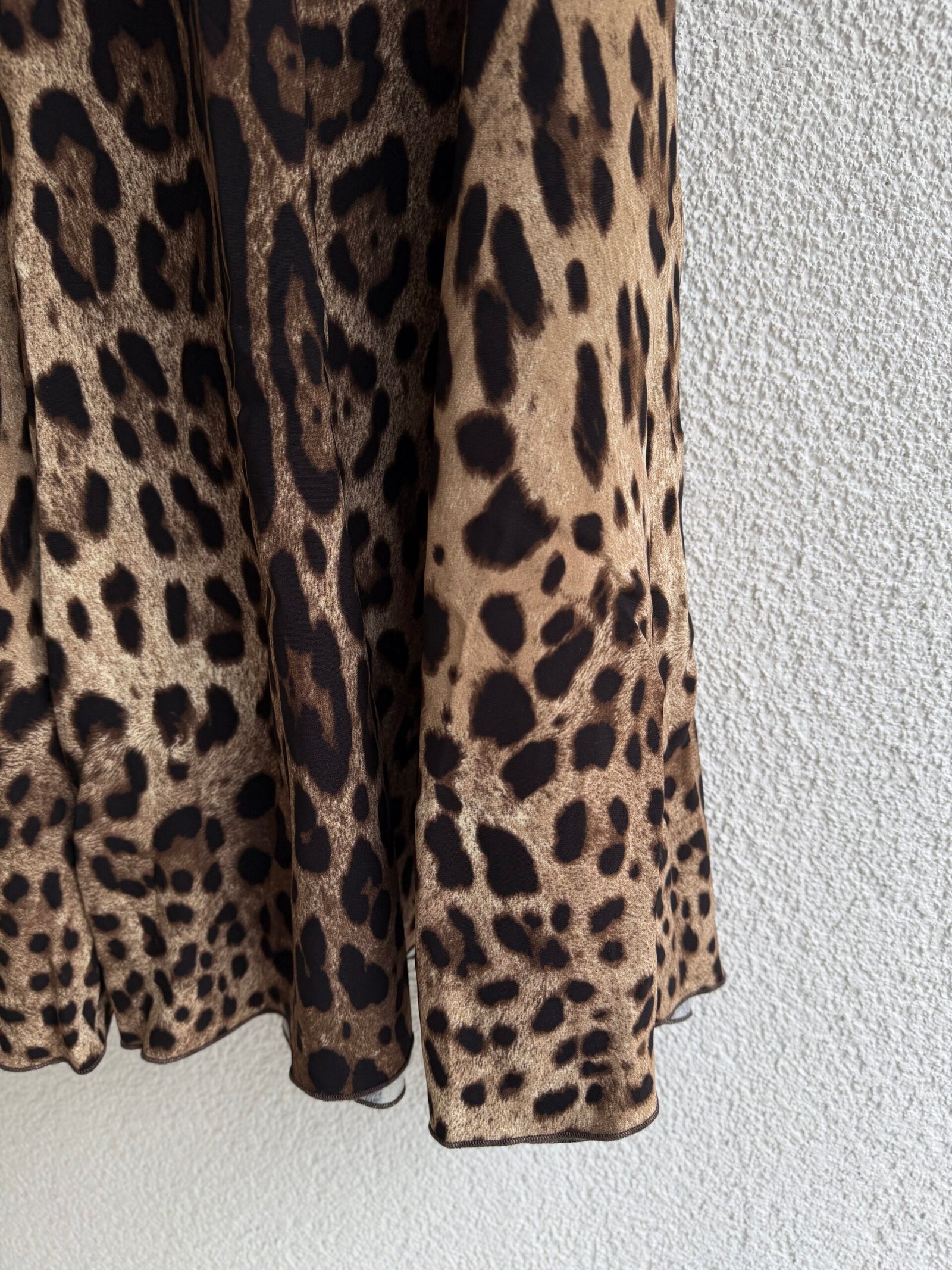 Dolce & Gabbana Leopard Print Maxi Skirt - Image 3