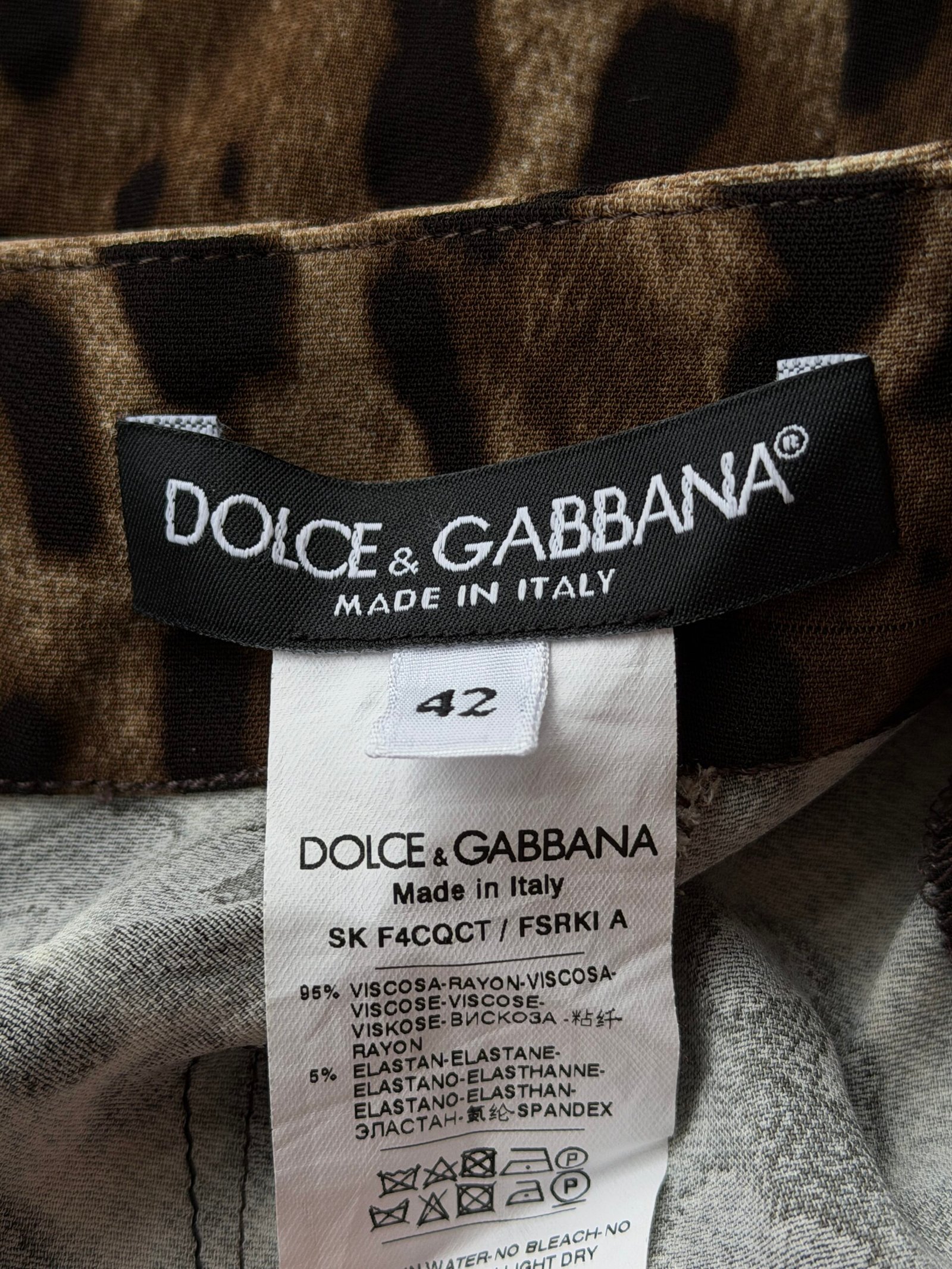 Dolce & Gabbana Leopard Print Maxi Skirt - Image 7