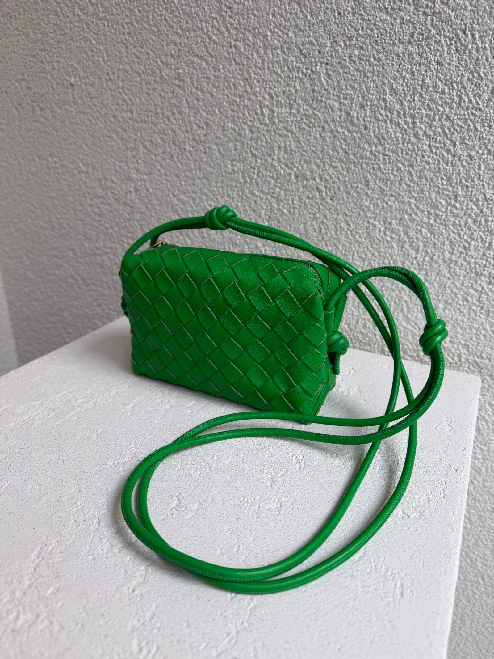 Bottega Veneta Green Loop Crossbody Bag - Image 3