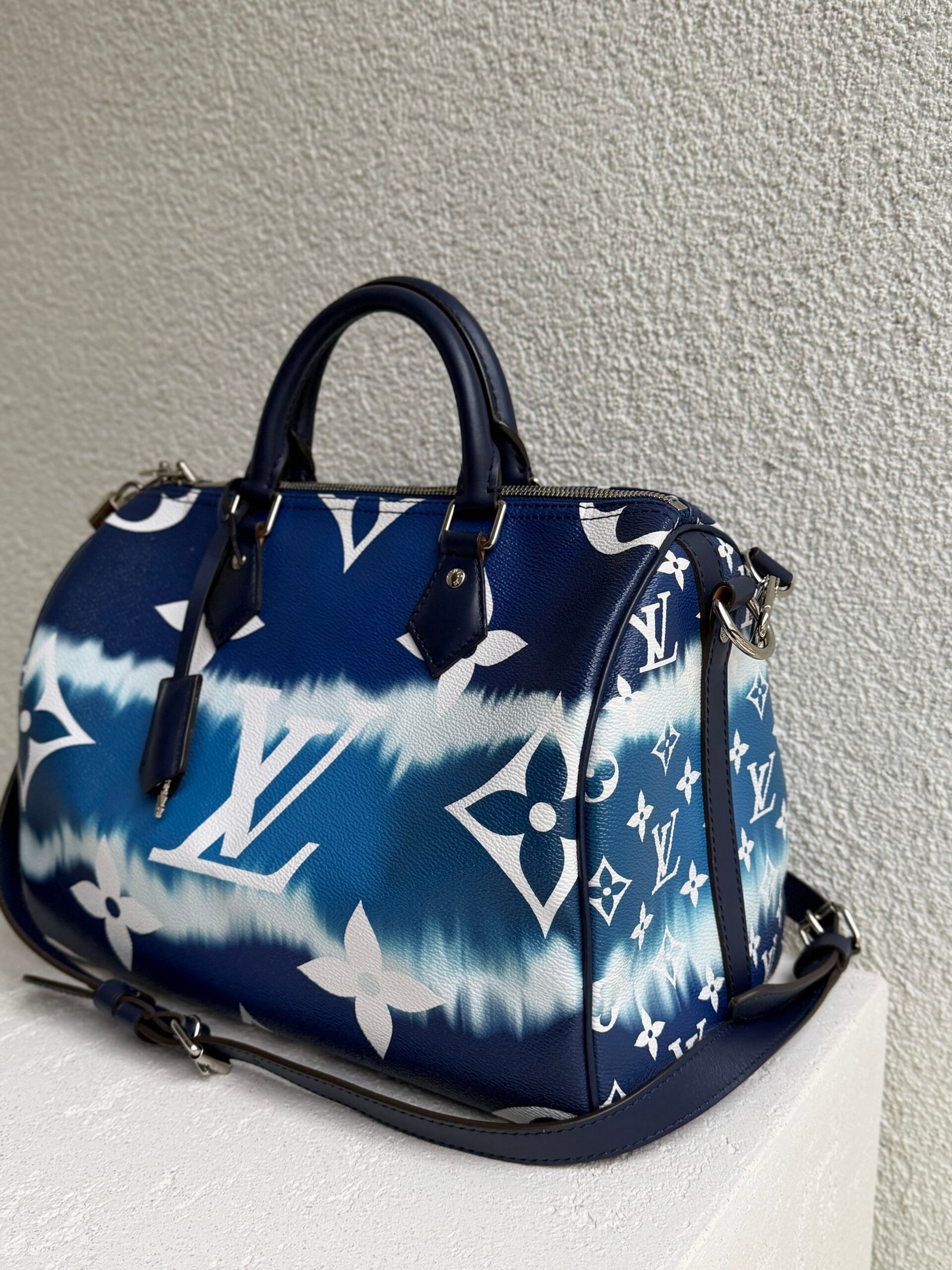 Louis Vuitton Escale Speedy 30 Monogram Canvas Bag - Image 2