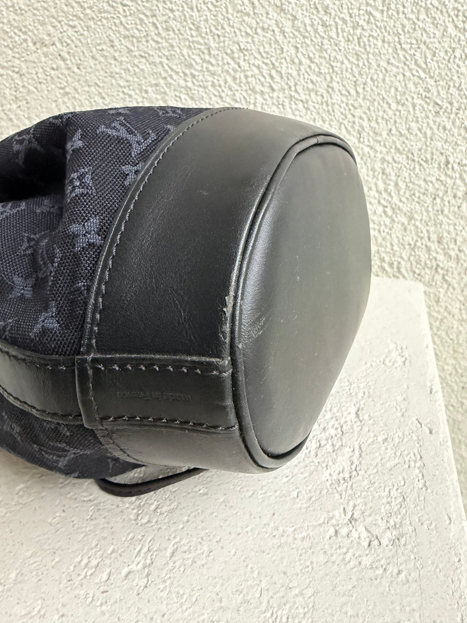 Louis Vuitton Mini Lin Noelie Blue Canvas Bucket Bag - Image 7