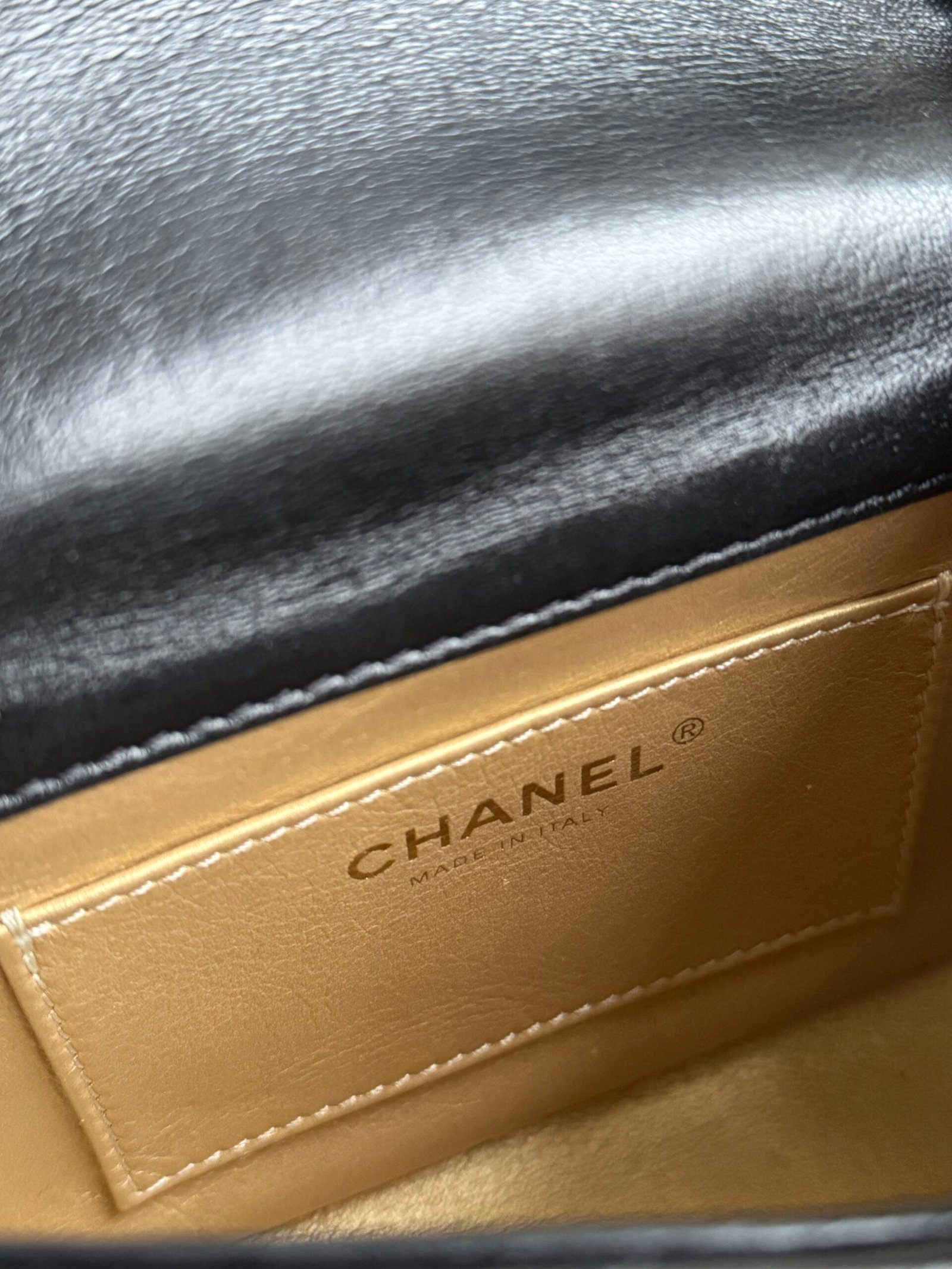 Chanel Mini Square Quilted Flap Bag - Image 11