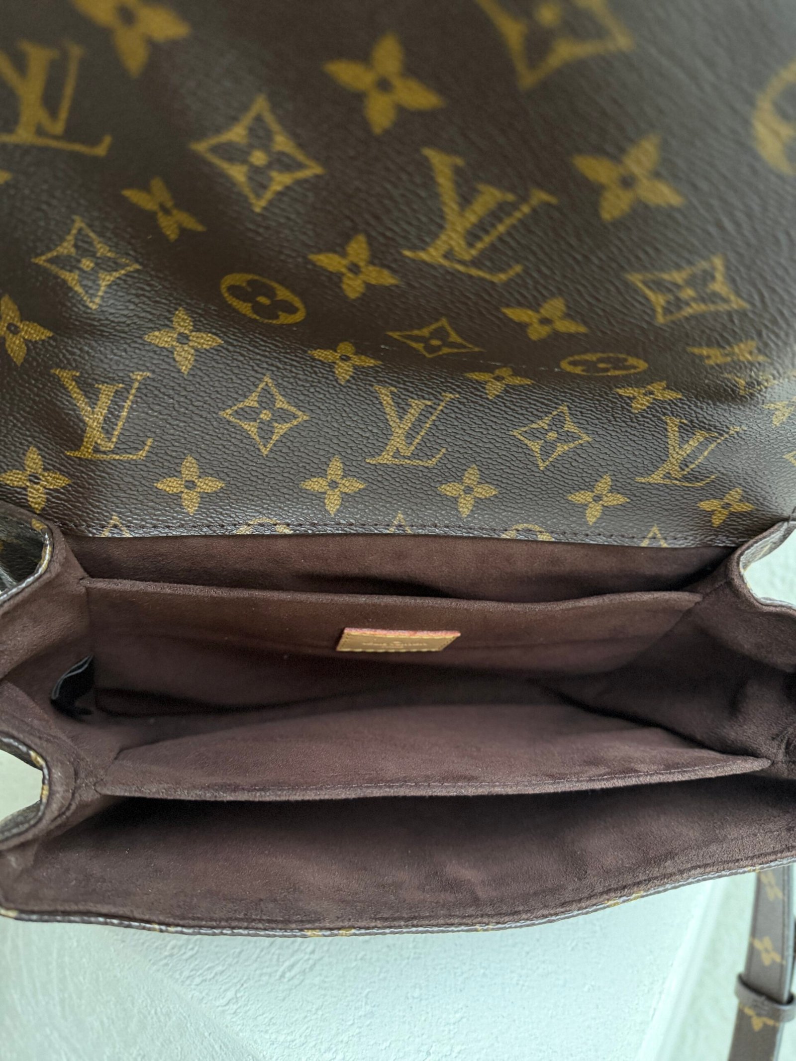 Louis Vuitton Monogram Pochette Metis Bag - Image 17