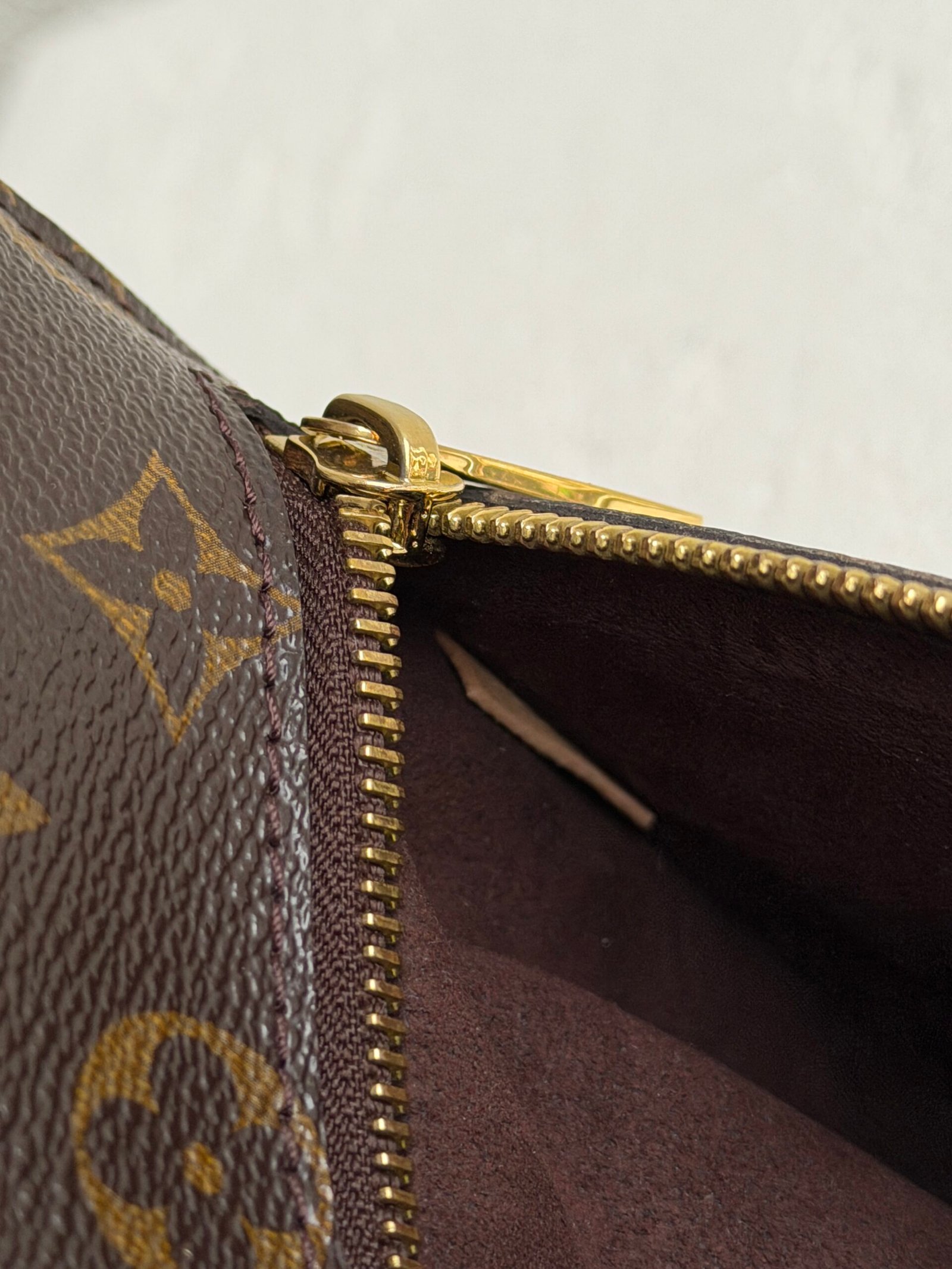 Louis Vuitton Monogram Pochette Metis Bag - Image 19