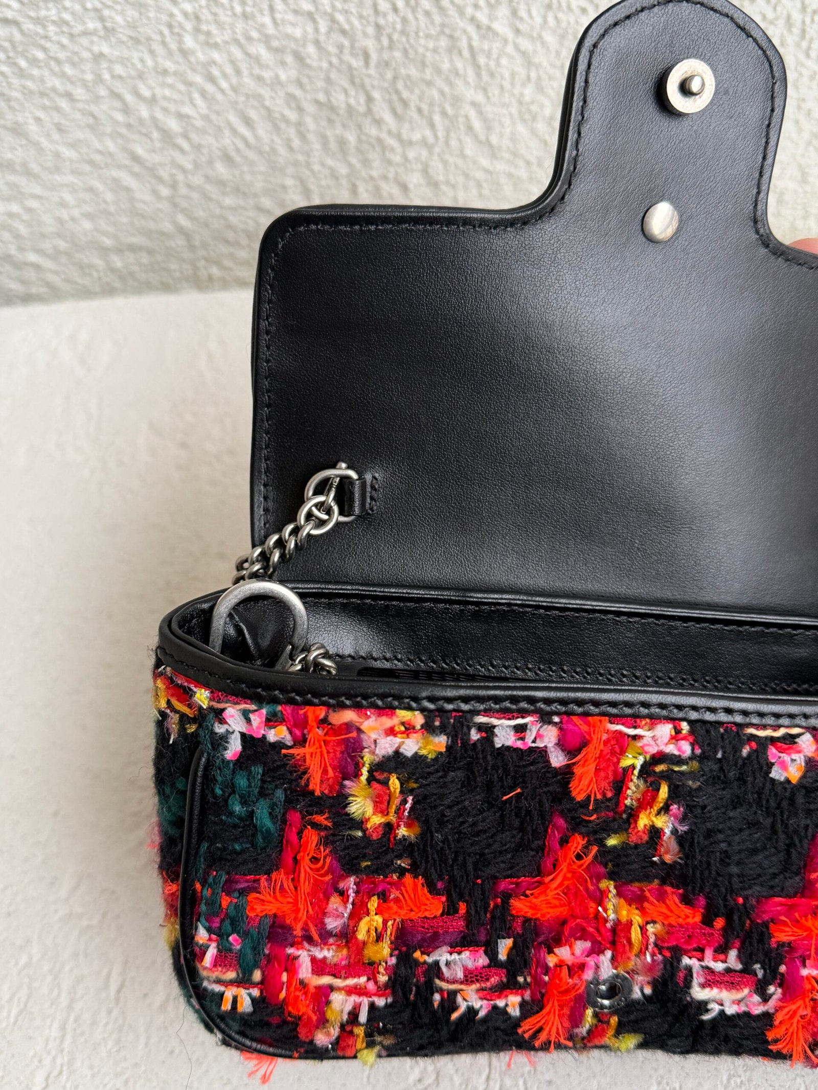 Gucci GG Marmont Tweed Super Mini Shoulder Bag - Image 9