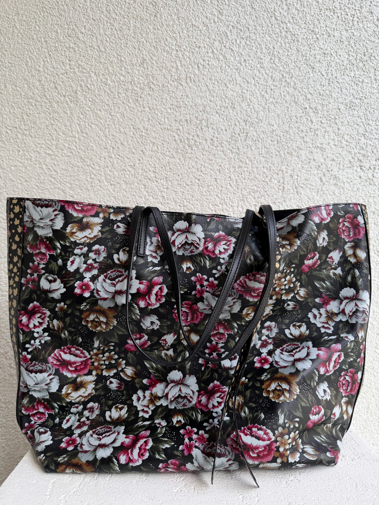Alexander Mcqueen Reversible Floral and Black Leather Tote Bag - Image 2