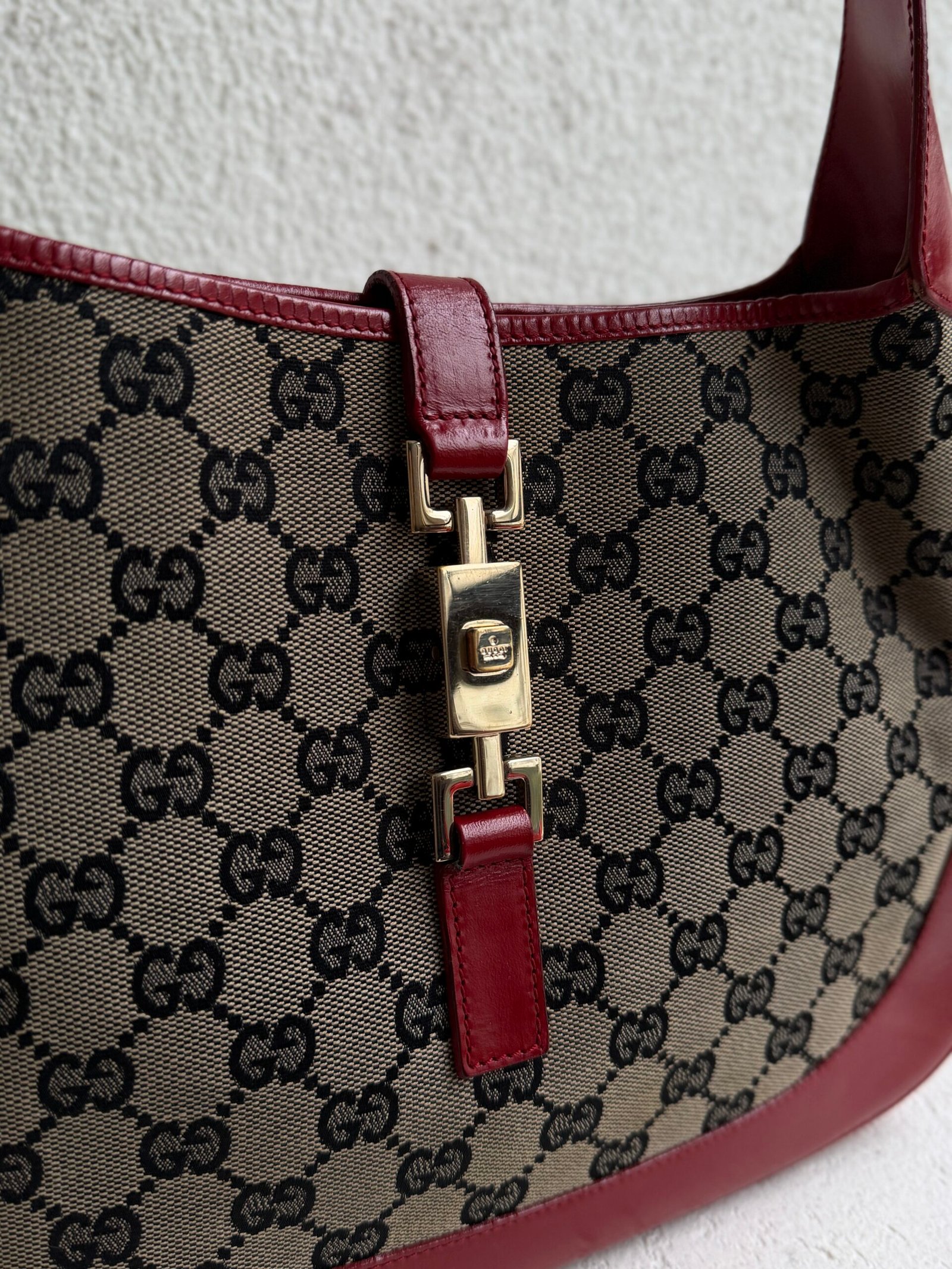 Gucci Canvas GG Monogram Red Small Jackie Bag - Image 3