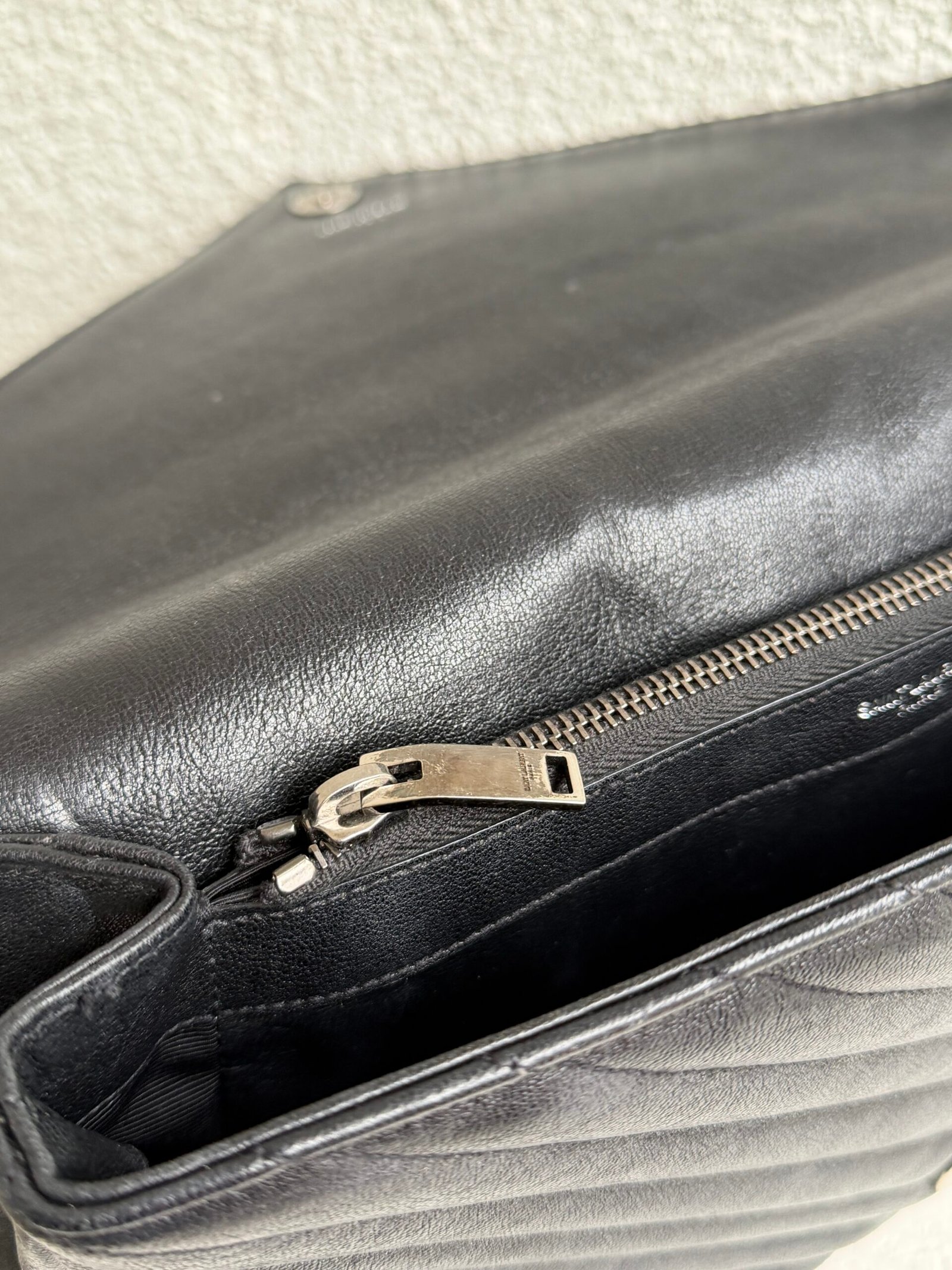 Saint Laurent Leather College Shoulder Bag - Image 16