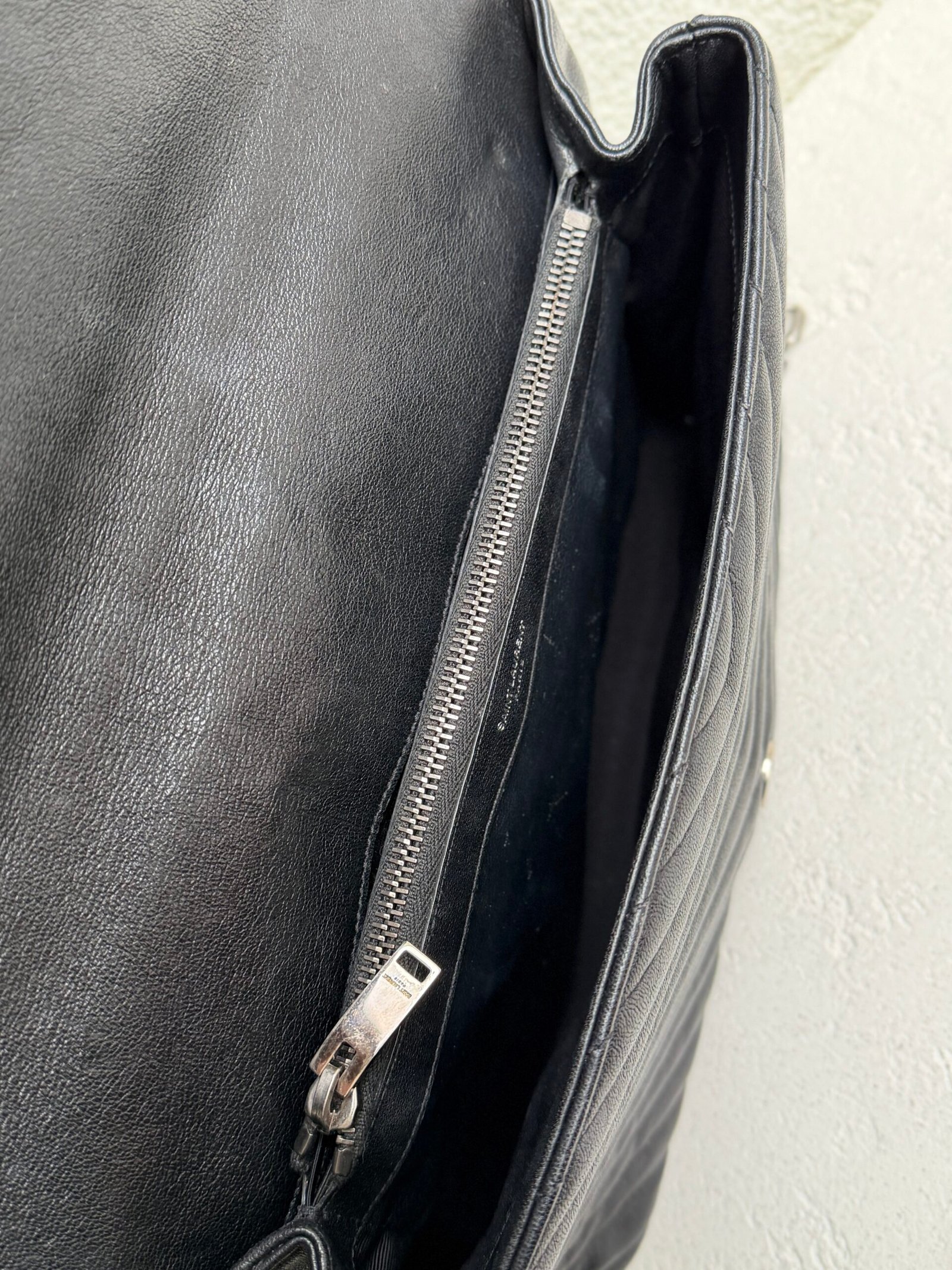 Saint Laurent Leather College Shoulder Bag - Image 17