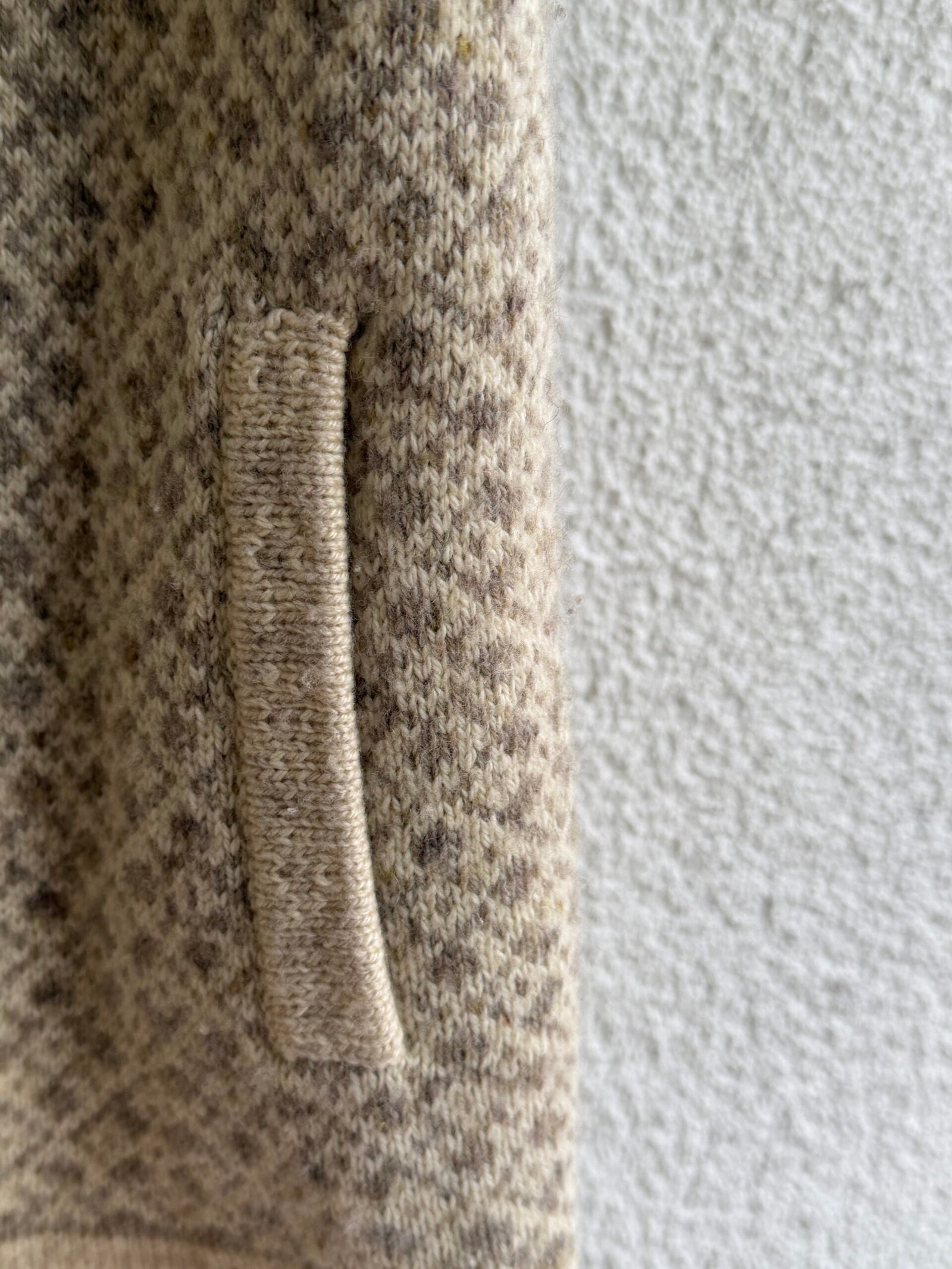 Loro Piana Cashmere & Mink Fur Vest - Image 6