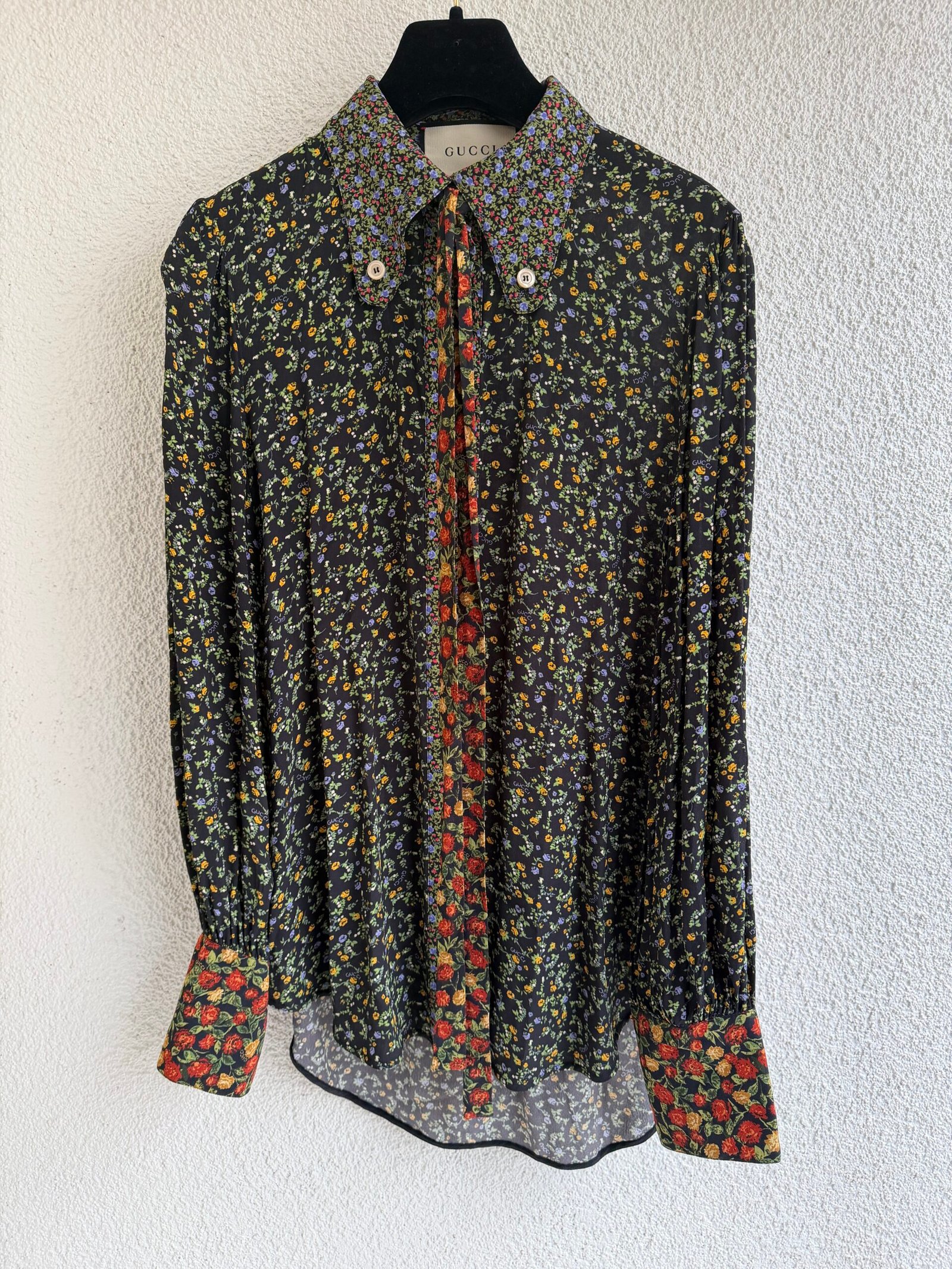 Gucci Tie-Neck Floral Blouse - Image 2