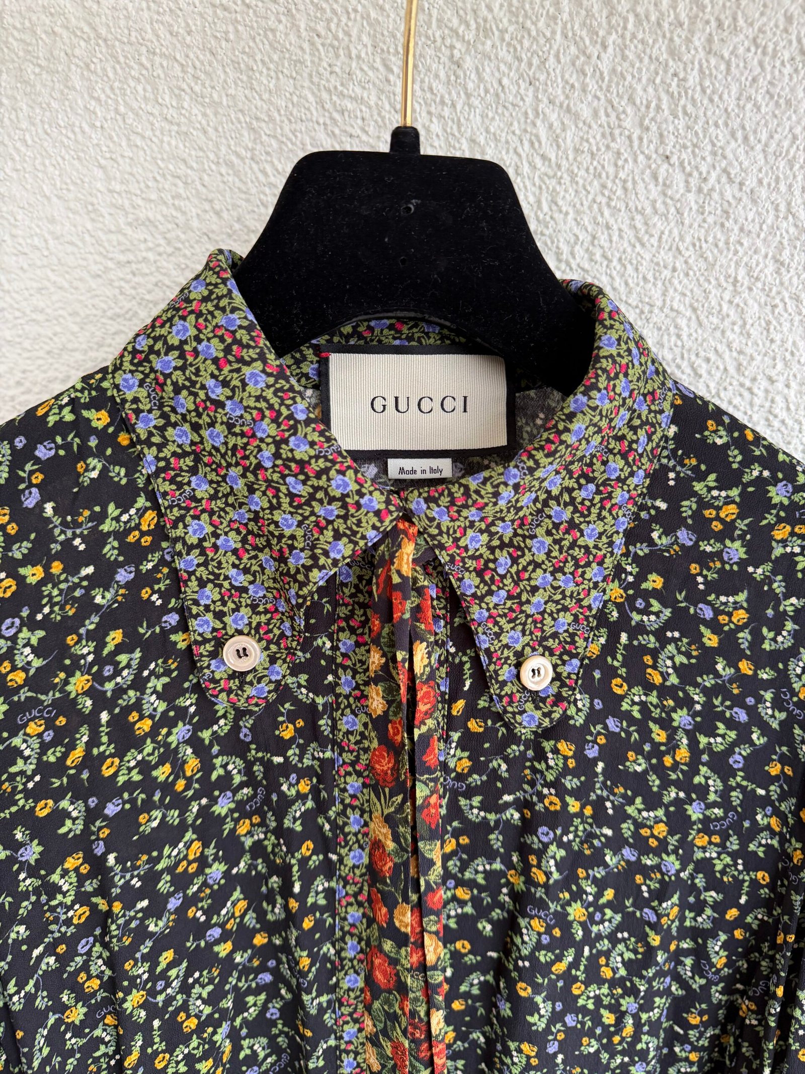 Gucci Tie-Neck Floral Blouse - Image 3