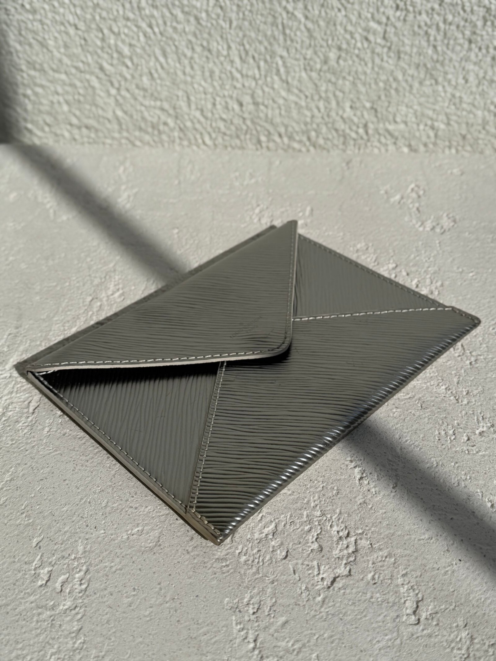 Louis Vuitton Silver Epi Leather Envelope Pochette Wallet - Image 7