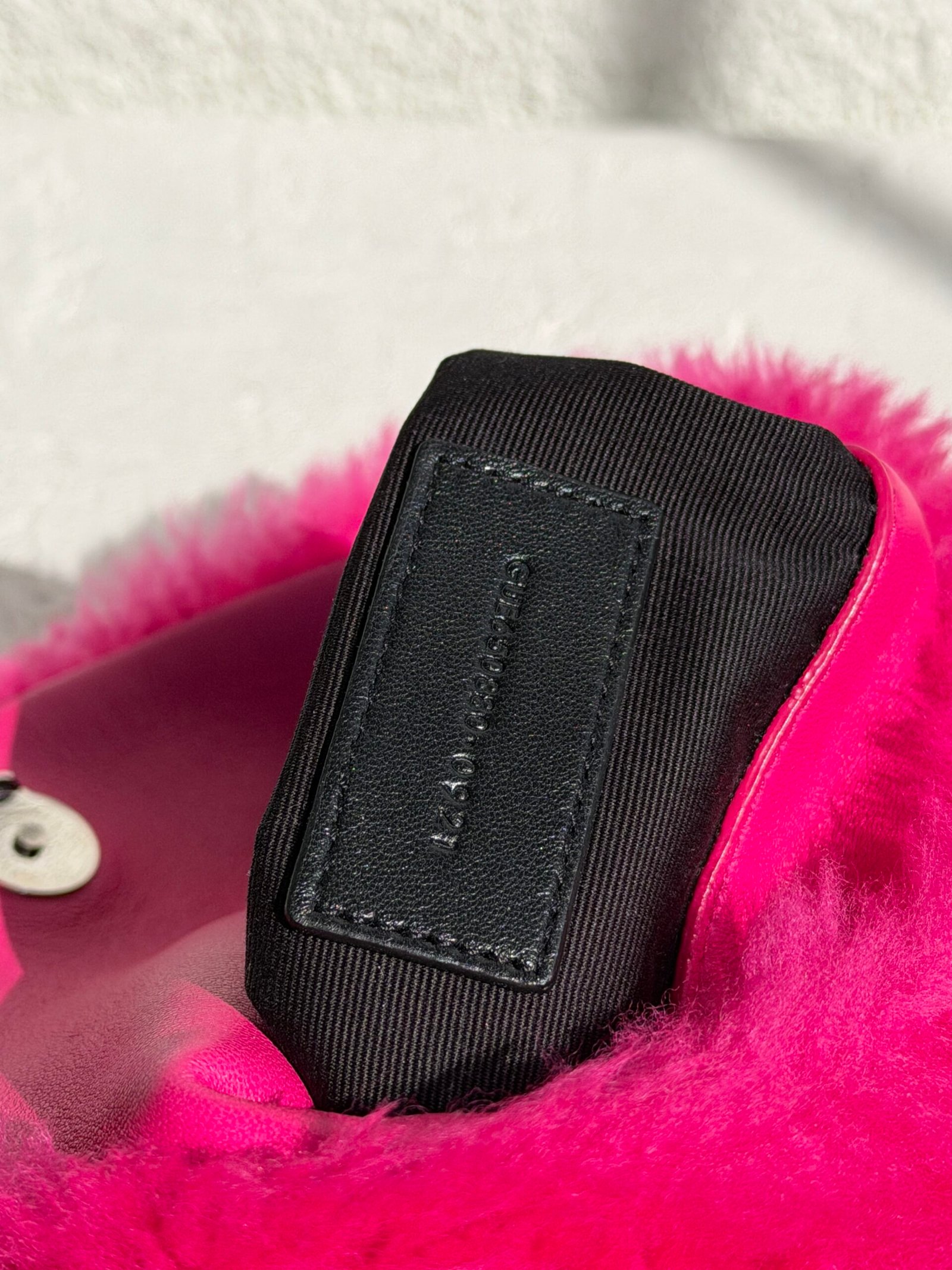 Saint Laurent Loulou Puffer Small Fur Clutch Bag - Görsel 10