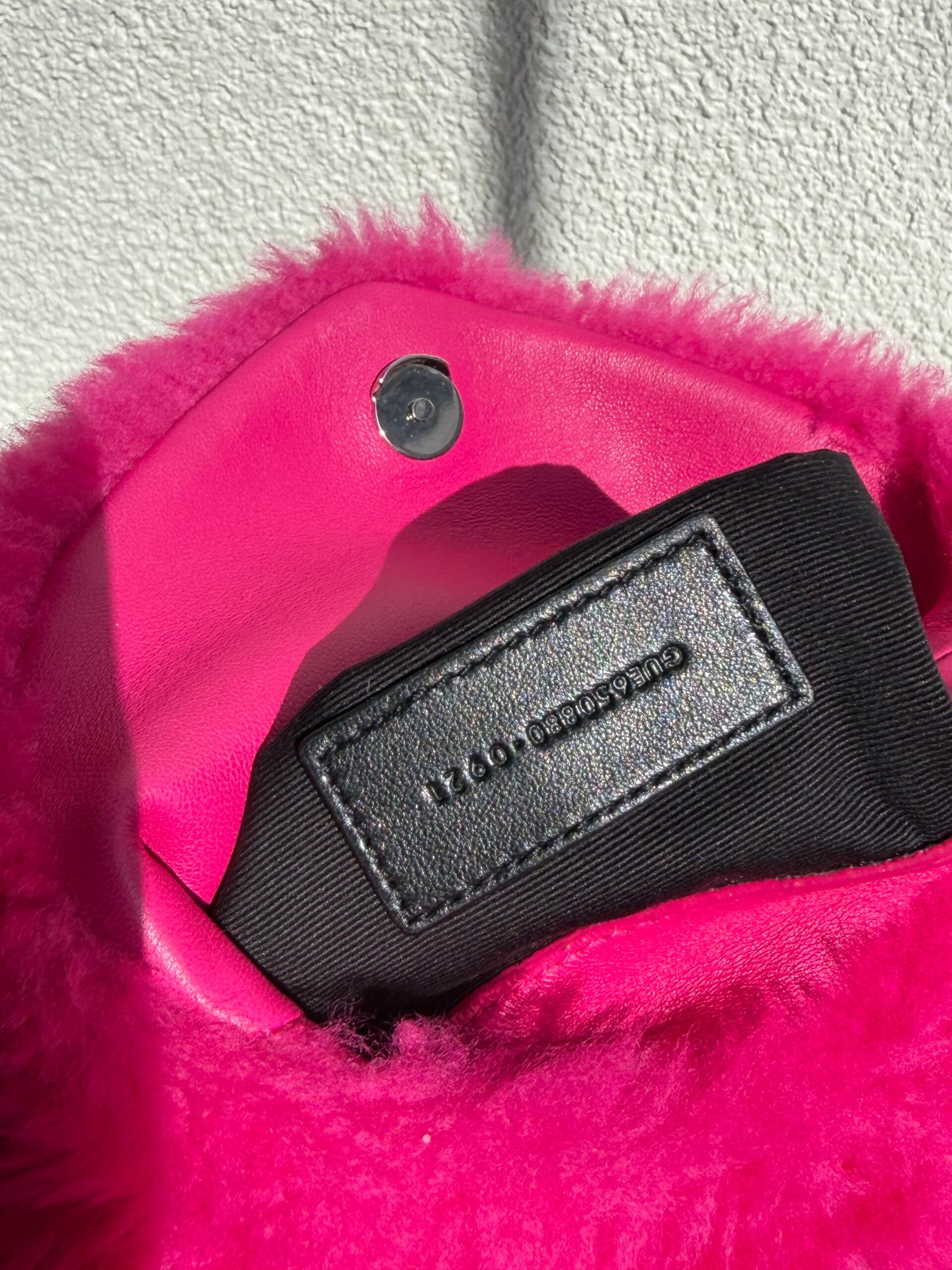 Saint Laurent Loulou Puffer Small Fur Clutch Bag - Görsel 11