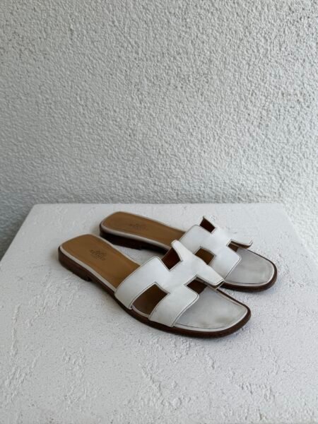 Hermes White Leather Oran Sandals