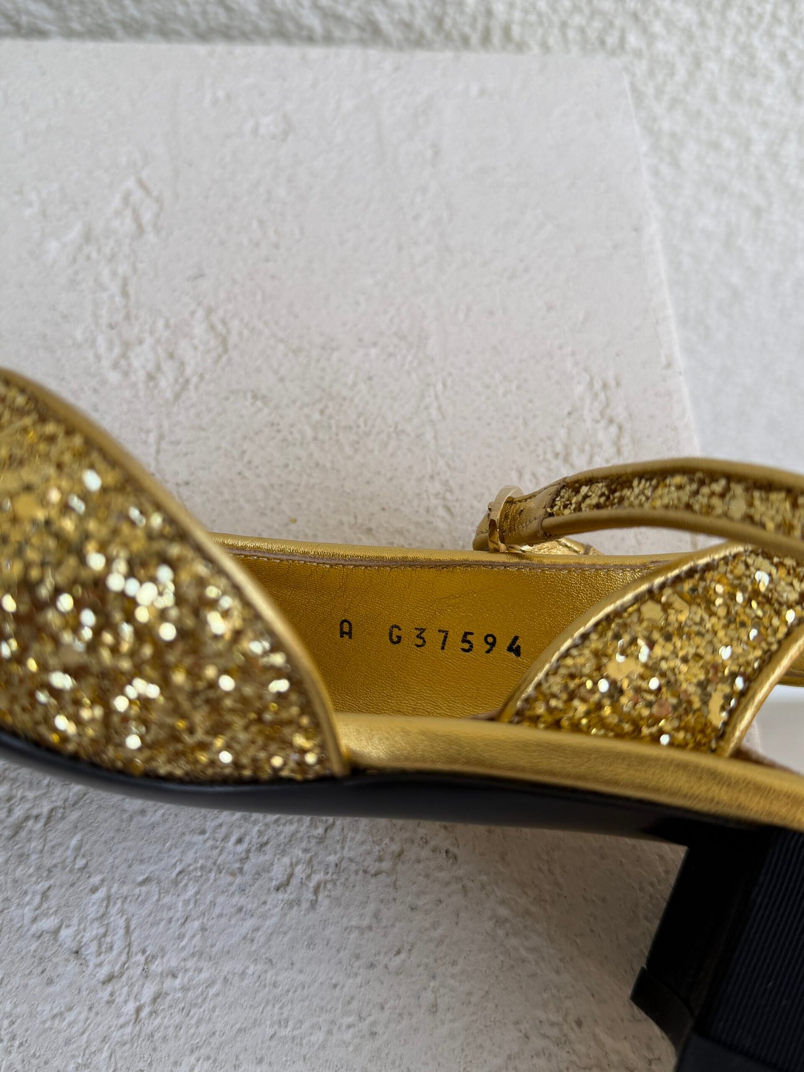 Chanel CC Logo Glitter and Grossgrain Cap Toe Slingback Pumps - Image 11