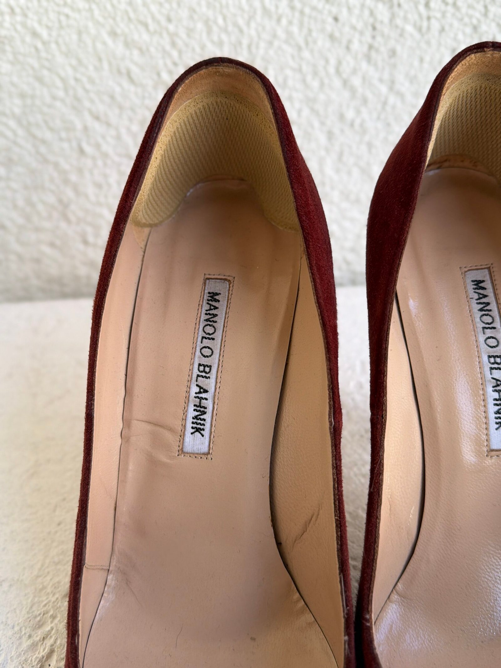 Manolo Blahnik Burgundy Suede Stiletto Heels - Görsel 4