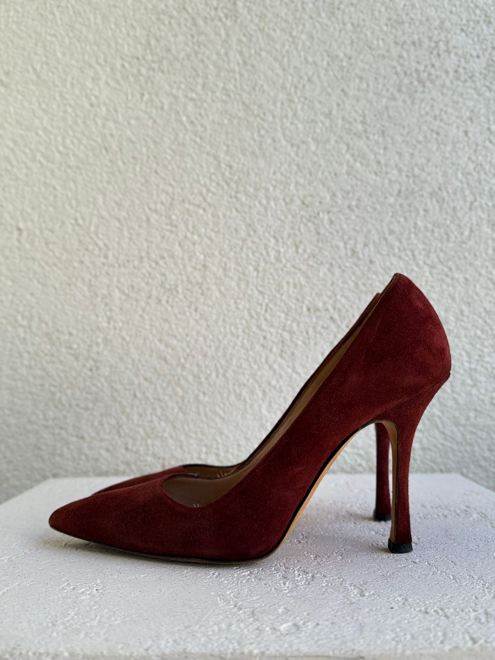 Manolo Blahnik Burgundy Suede Stiletto Heels - Görsel 6
