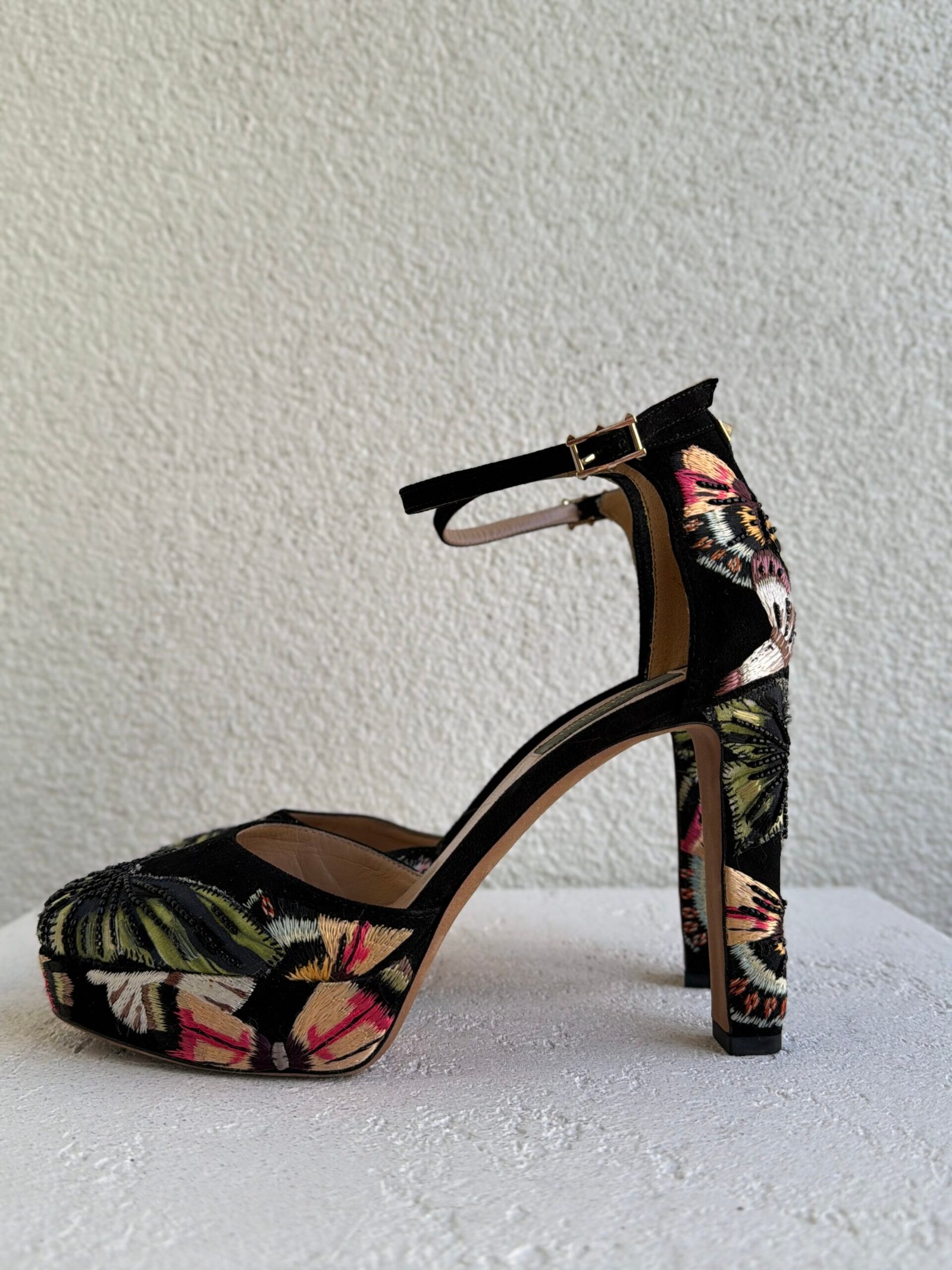 Valentino Camubutterfly Emboidered Suede Ankle Strap Platform Pumps - Image 6