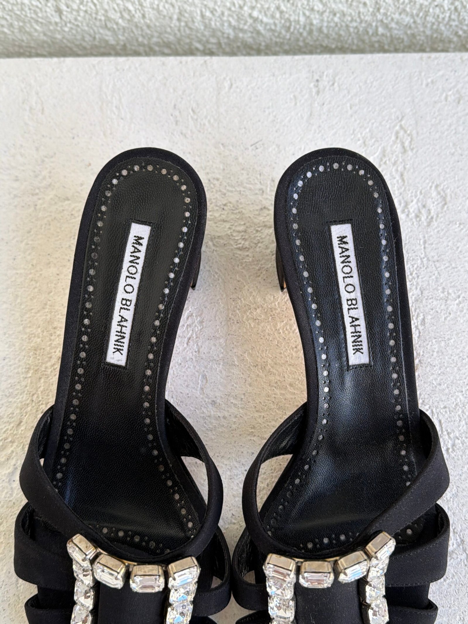 Manolo Blahnik Martenew Embellished Satin Heel Sandals - Görsel 6