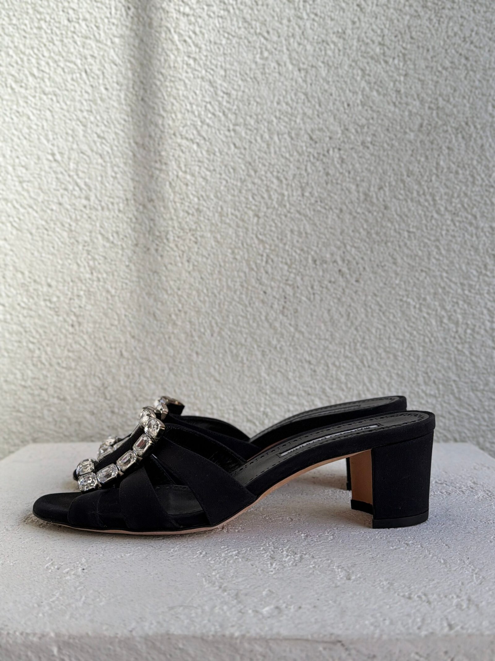 Manolo Blahnik Martenew Embellished Satin Heel Sandals - Görsel 7