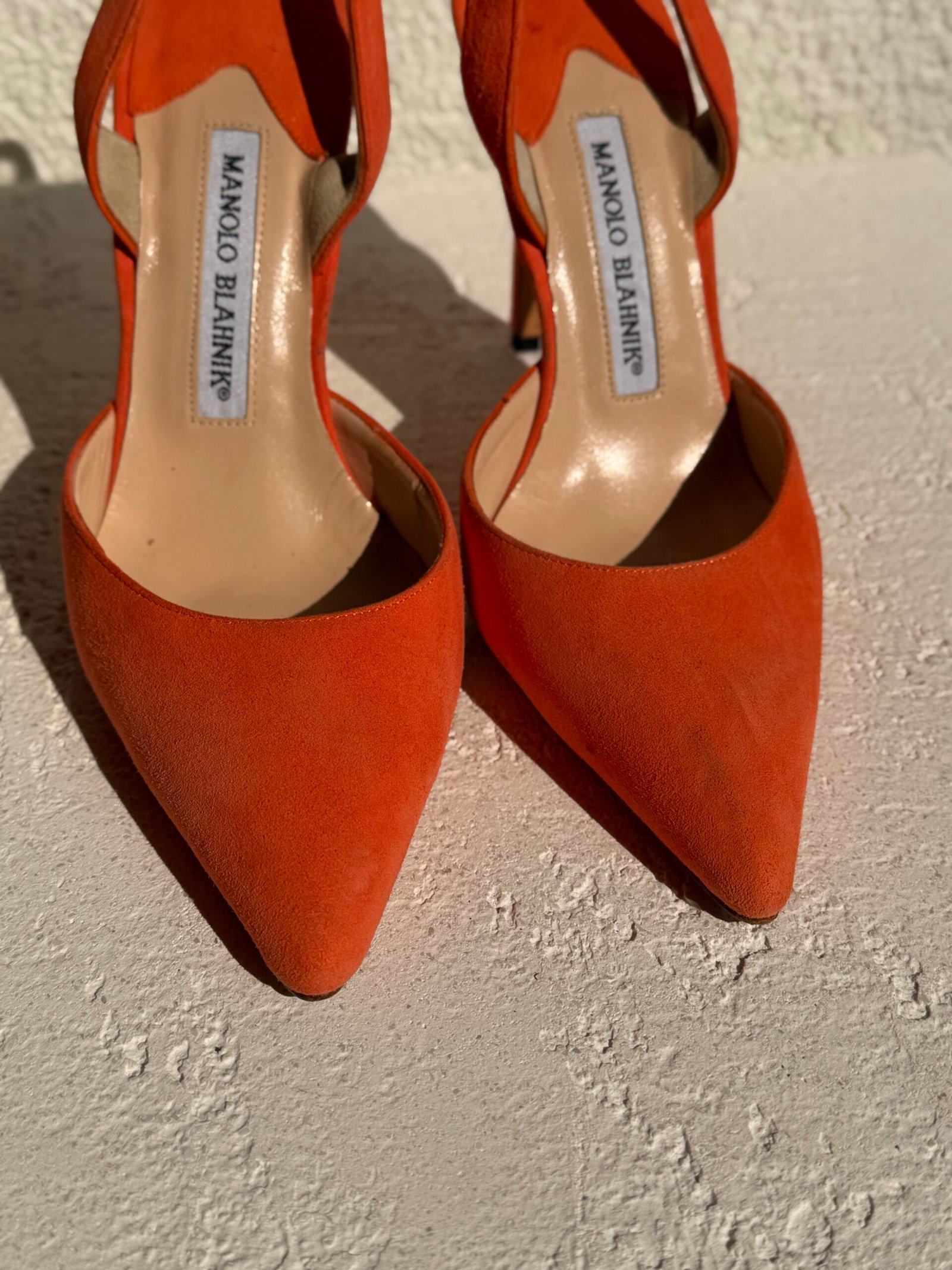 Manolo Blahnik Carolyne Slingback Heels - Image 5