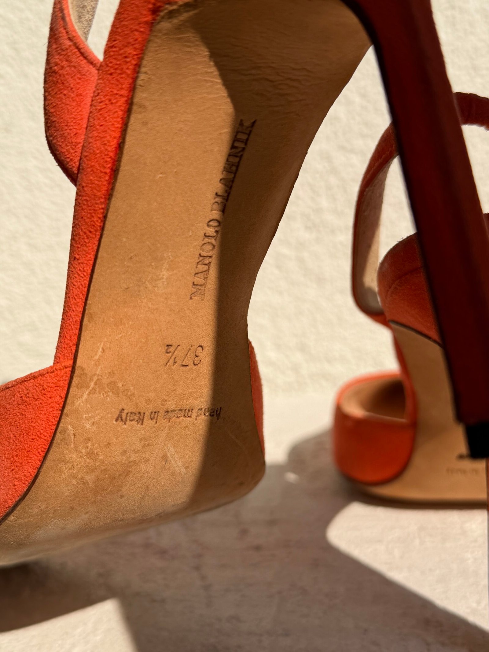 Manolo Blahnik Carolyne Slingback Heels - Image 8