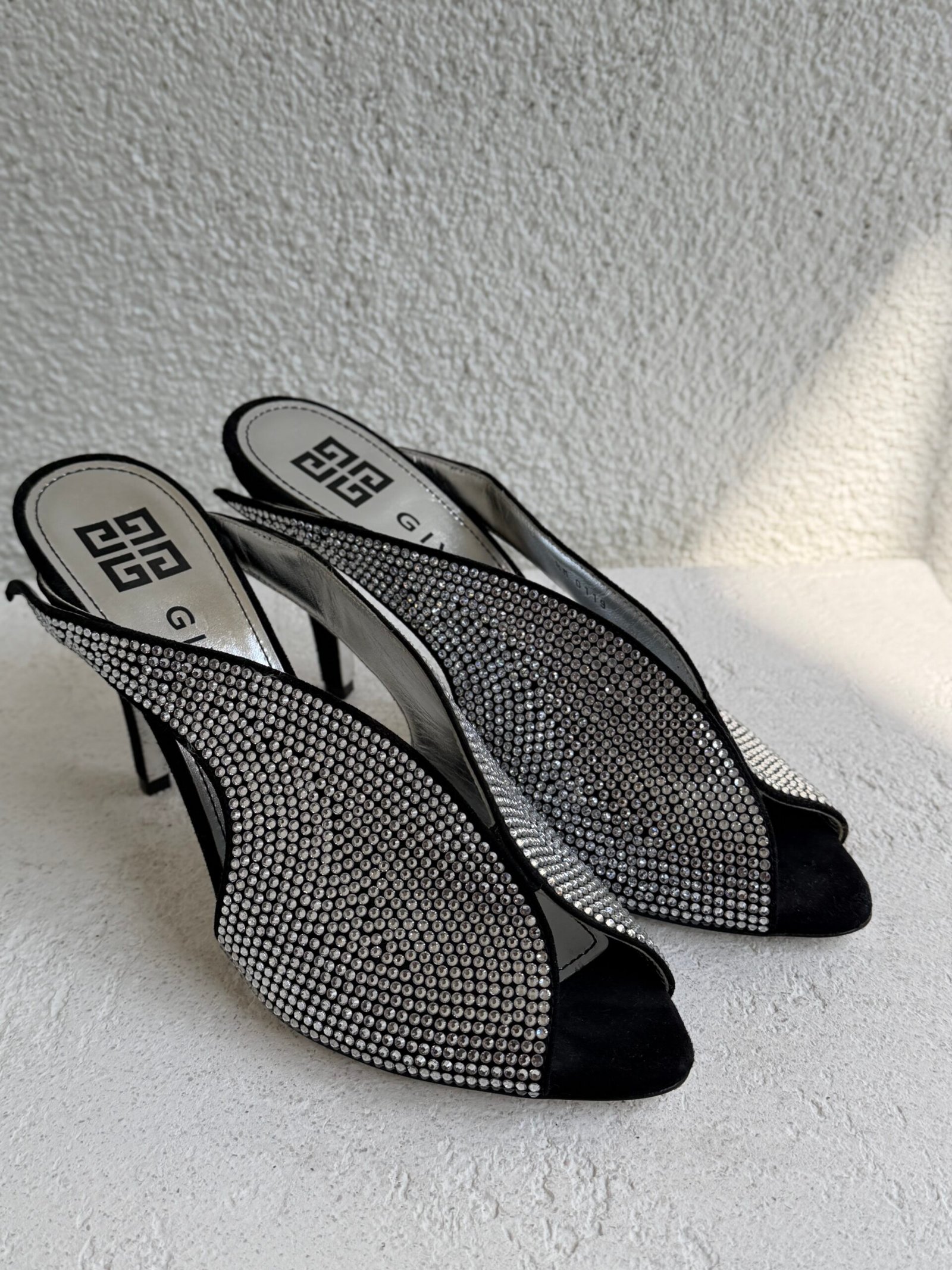 Givenchy Crystal Embellished Glitter Mule Sandals - Görsel 2