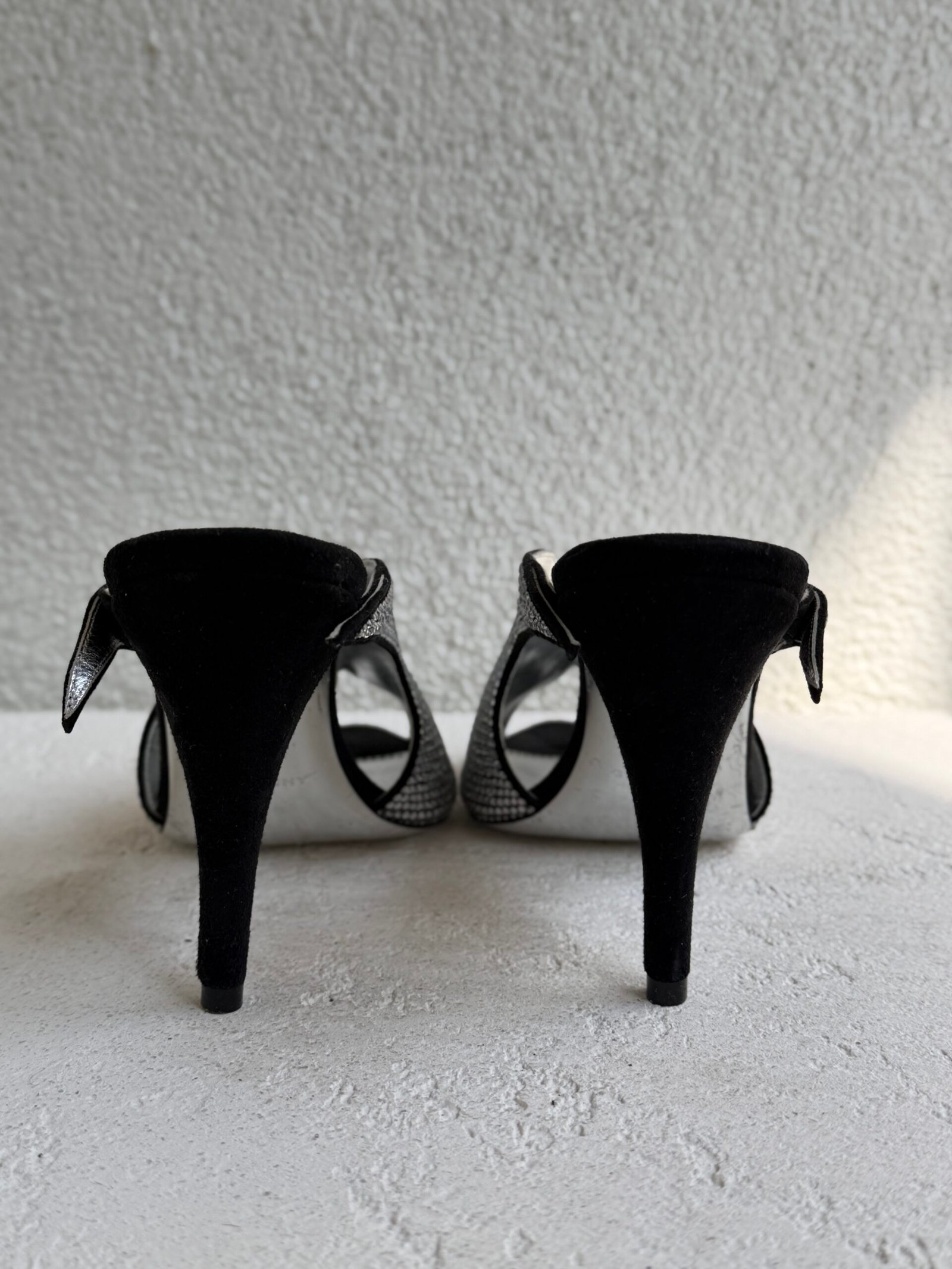 Givenchy Crystal Embellished Glitter Mule Sandals - Görsel 7