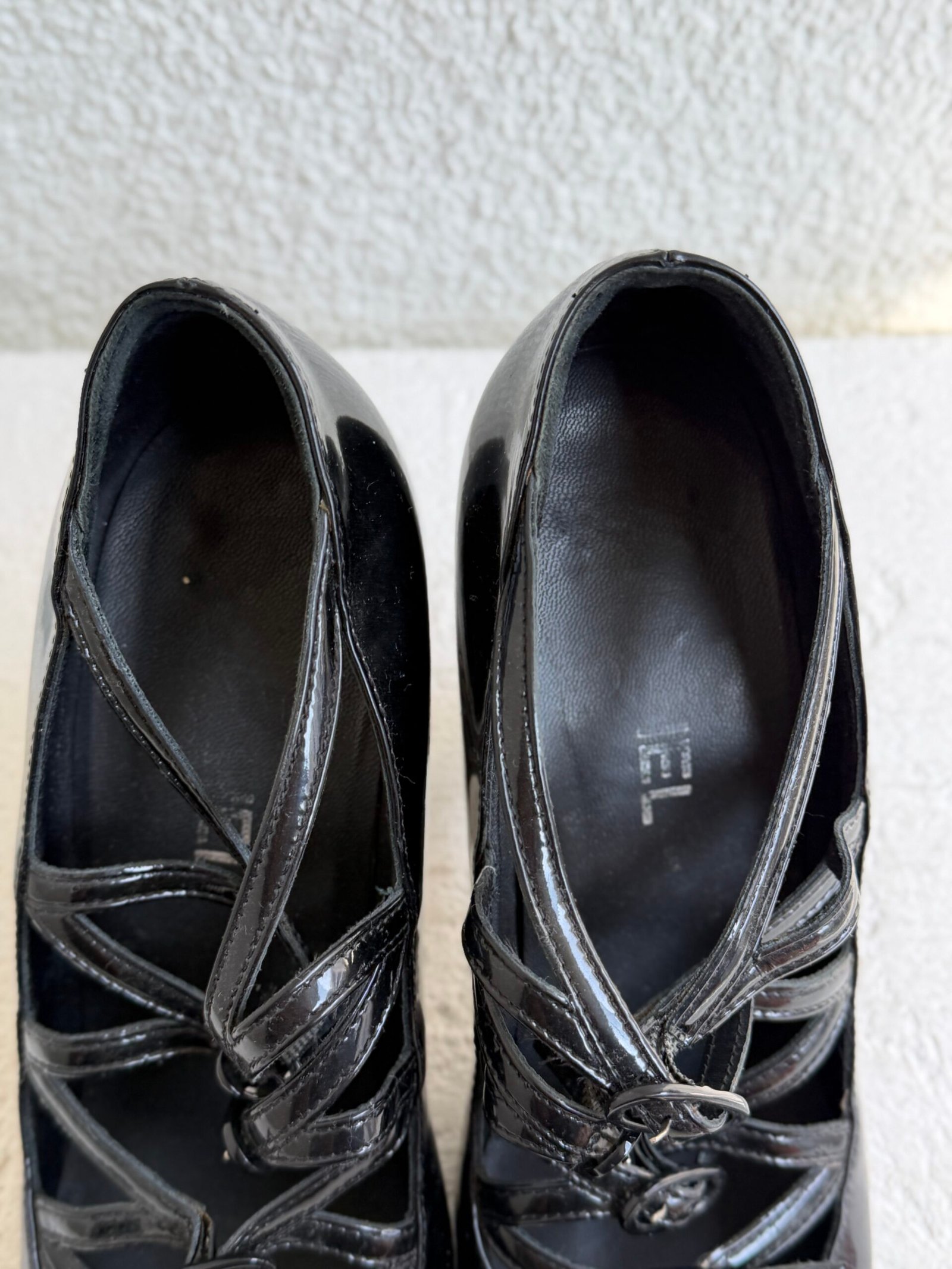 Chanel Black Mary Jane Patent Leather Heels - Image 6