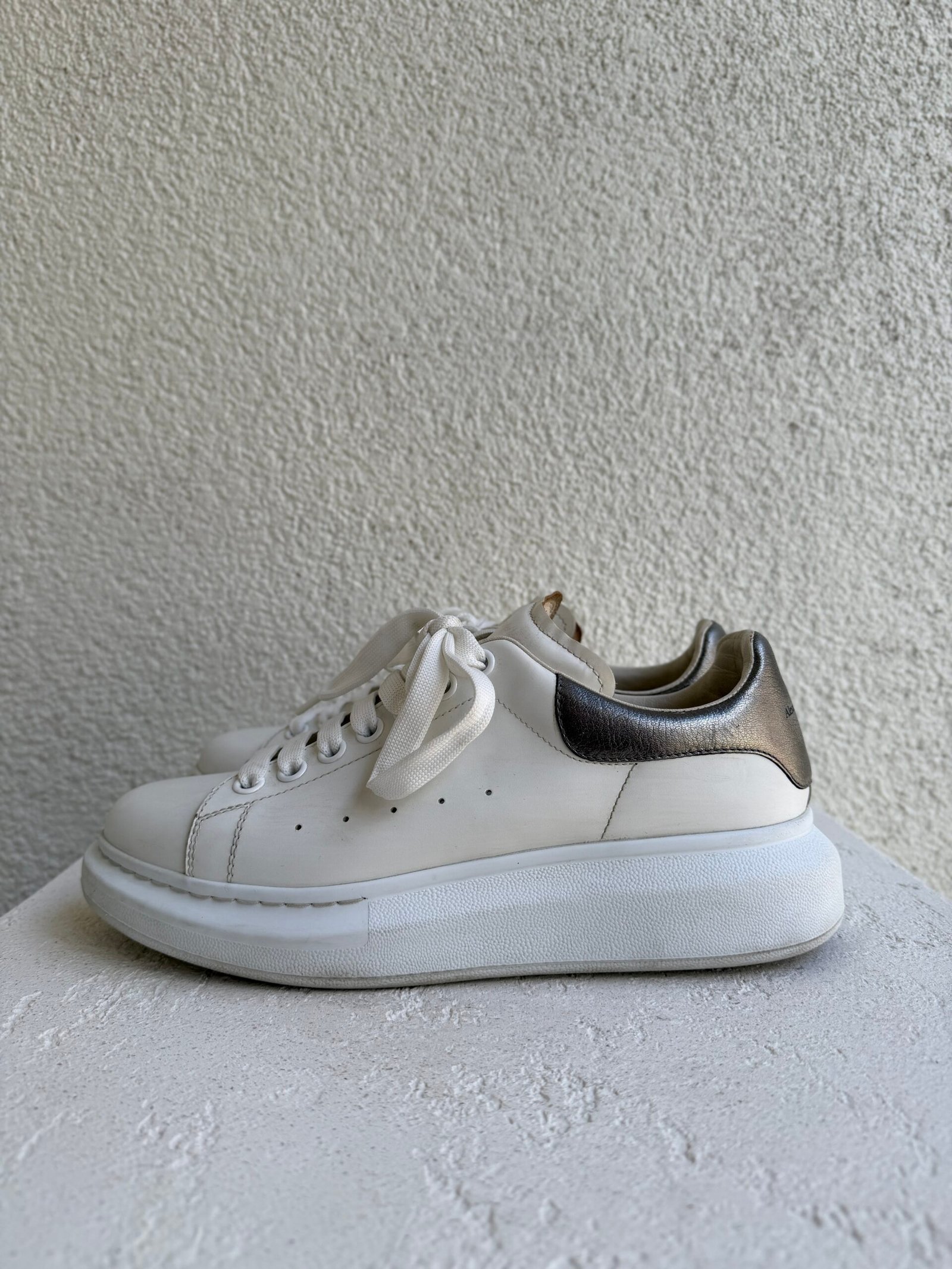 Alexander Mcqueen White Leather Oversized Sneakers - Image 7
