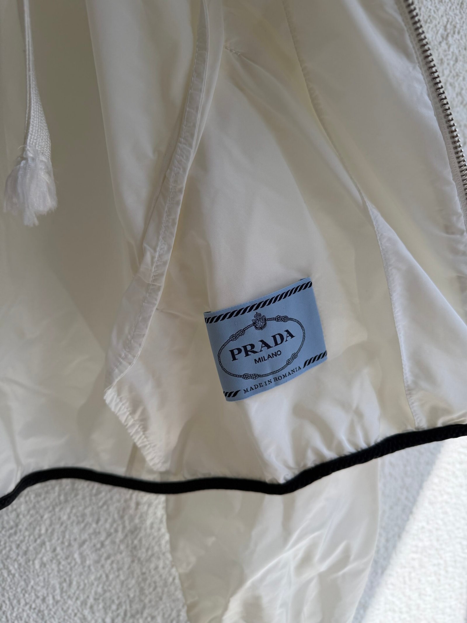 Prada Logo Ecru Raincoat - Image 9