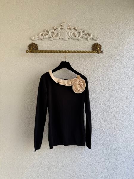 Valentino Floral Neck Cashmere Jumper