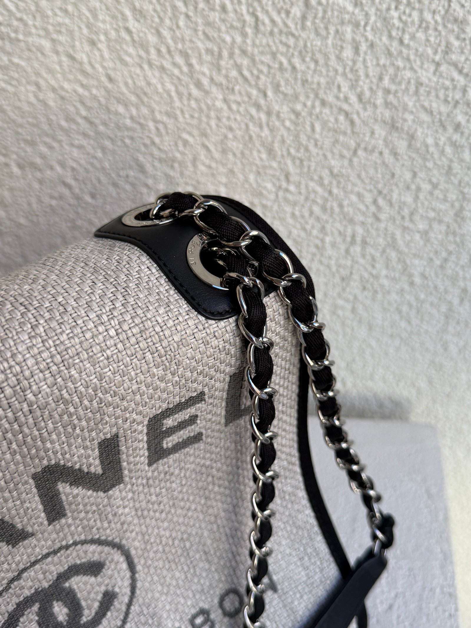 Chanel Woven Straw Raffia Small Deauville Messenger Bag - Görsel 9