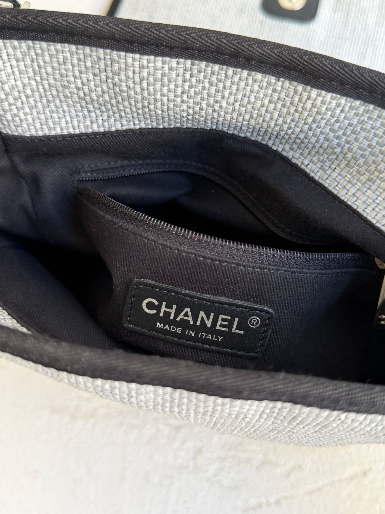 Chanel Woven Straw Raffia Small Deauville Messenger Bag - Görsel 11