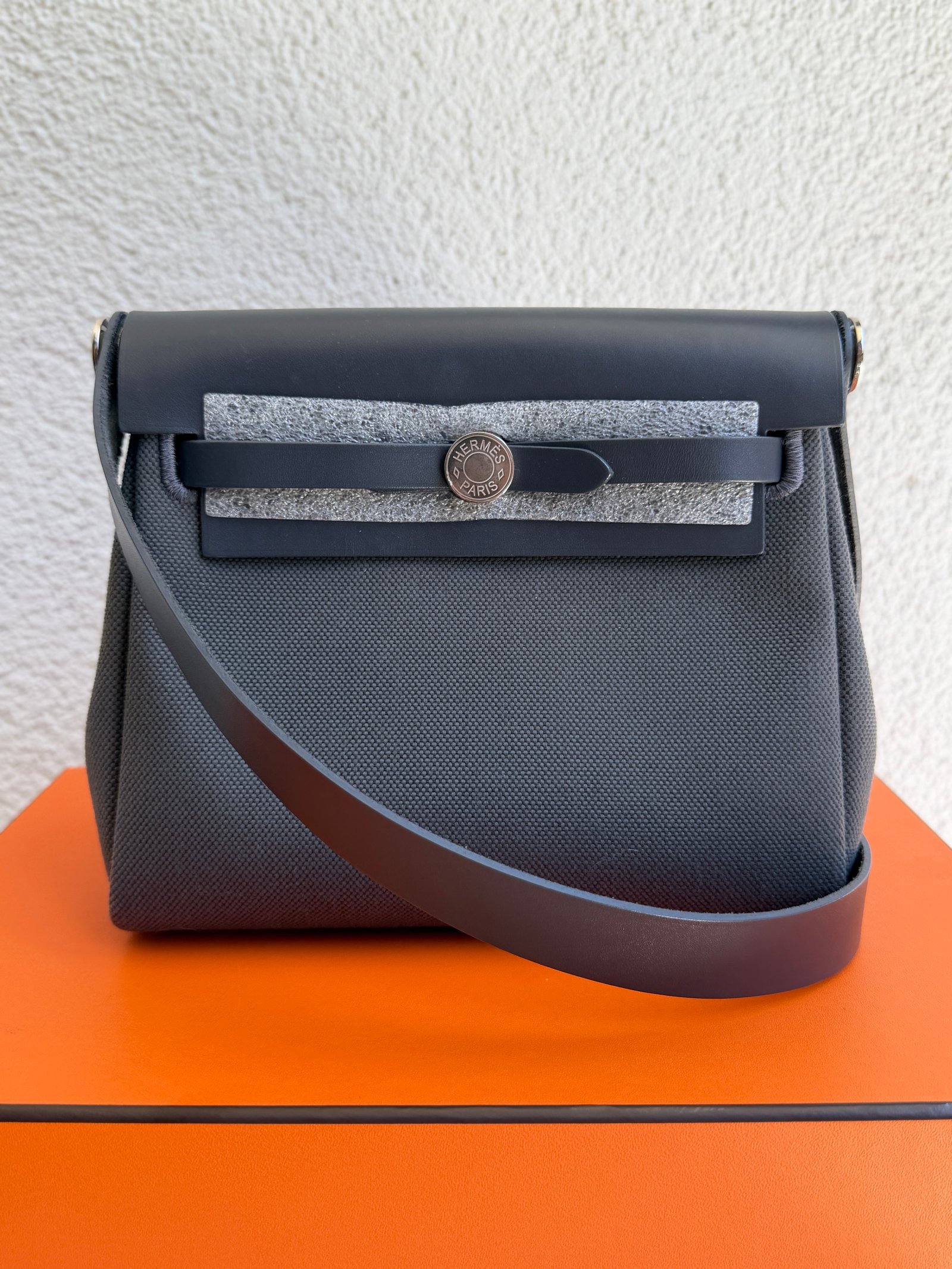 Hermes Mini Herbag Zip 20 Ardoise Vache Hunter PH Shoulder Bag - Image 2