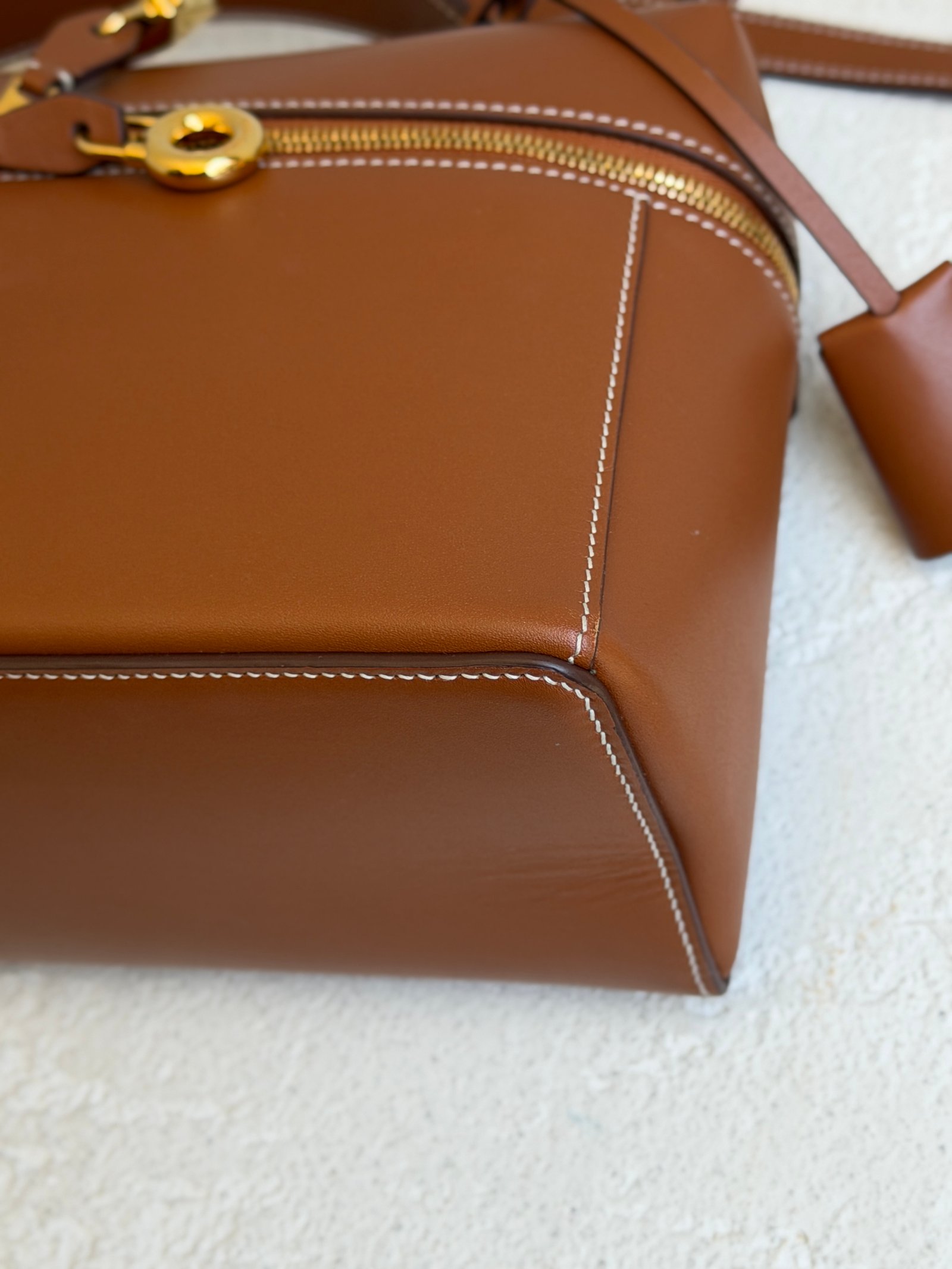 Loro Piana Extra Bag L27 Smooth Calfskin Shoulder Bag - Image 11