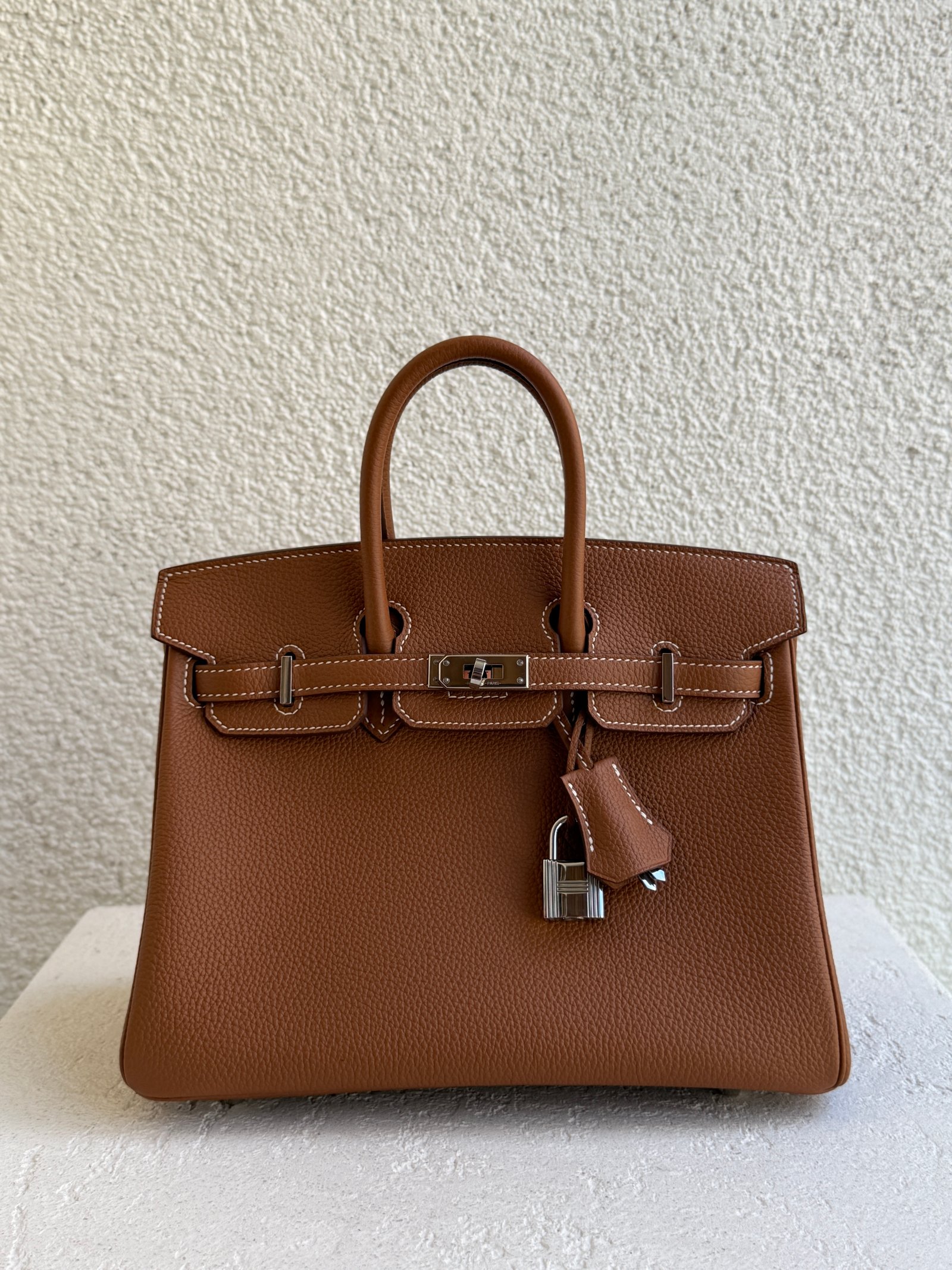 Hermes Birkin 25 Gold Color Togo Leather PHW Handbag - Image 2