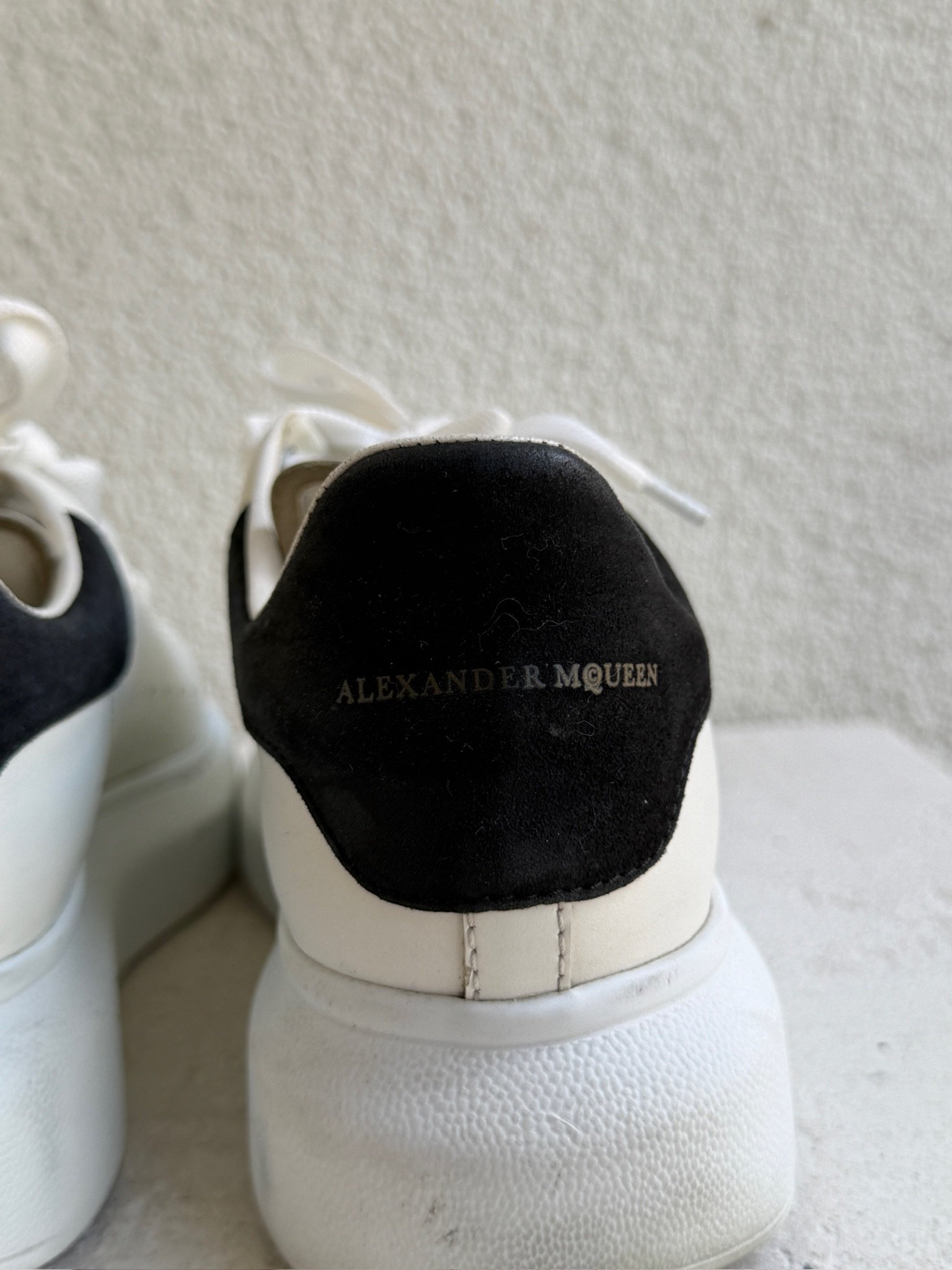 Alexander McQueen White and Black Leather Oversized Sneaker - Image 8