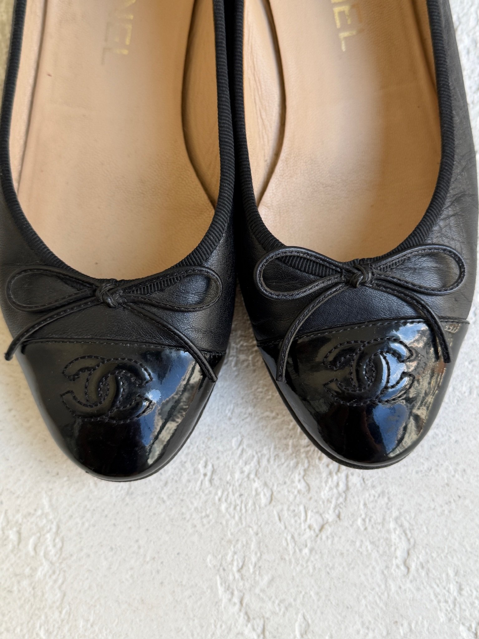 Chanel Classic CC Toe Black Leather Ballet Flats - Image 9