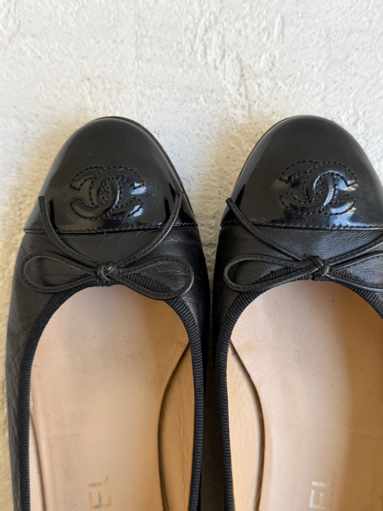 Chanel Classic CC Toe Black Leather Ballet Flats - Image 8