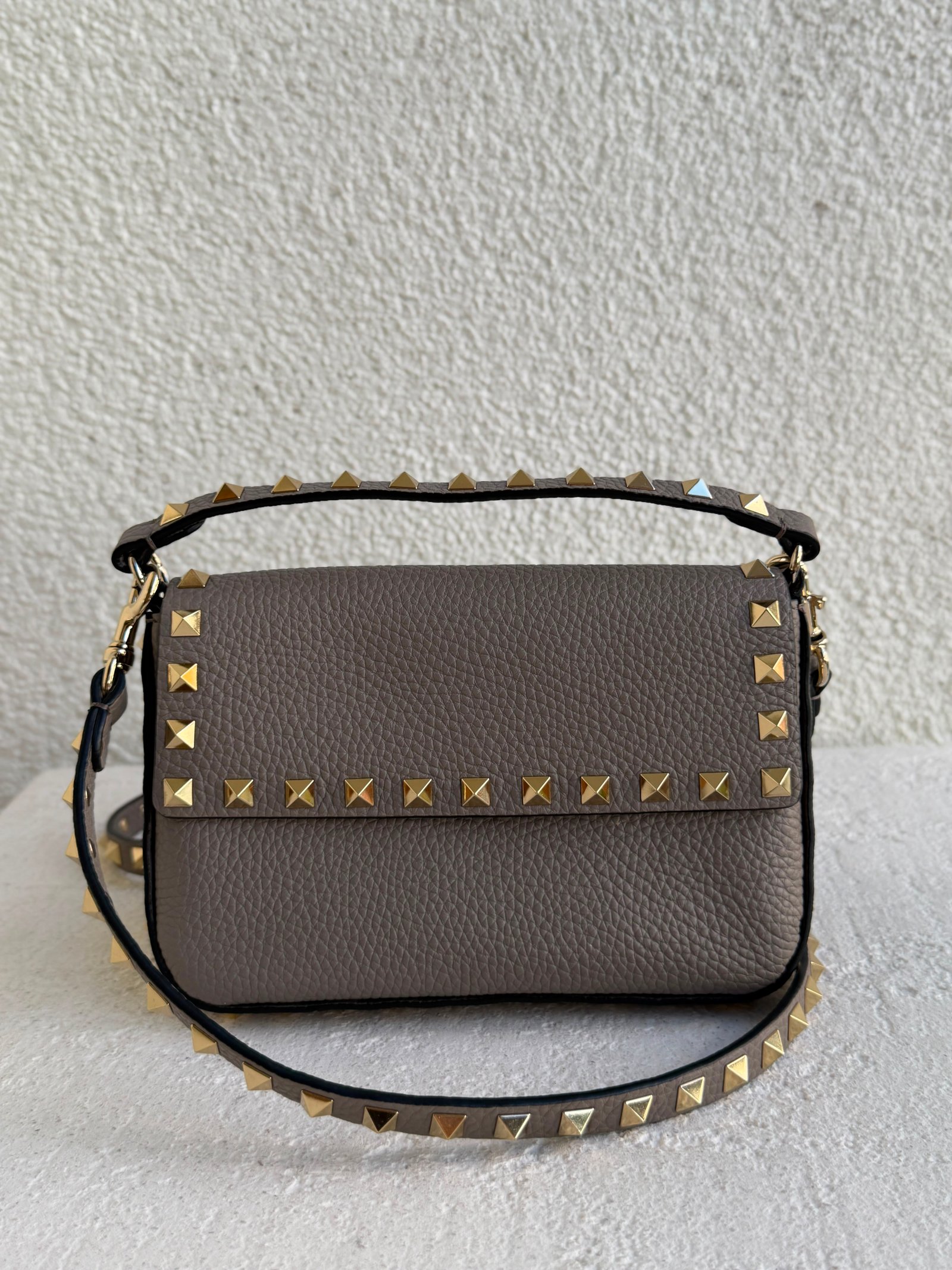 Valentino Garavani Kahverengi Rockstud Mini Çanta